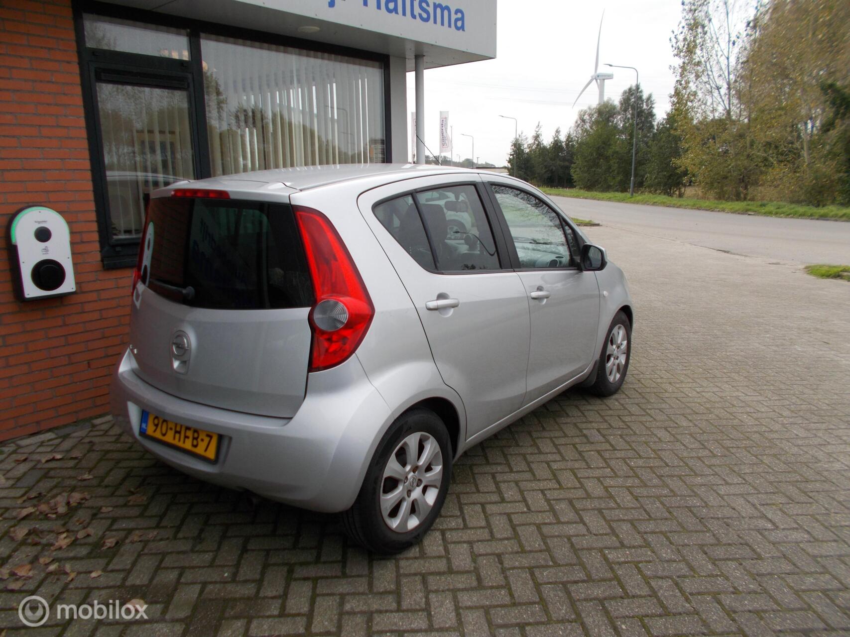 Foto van Opel Agila