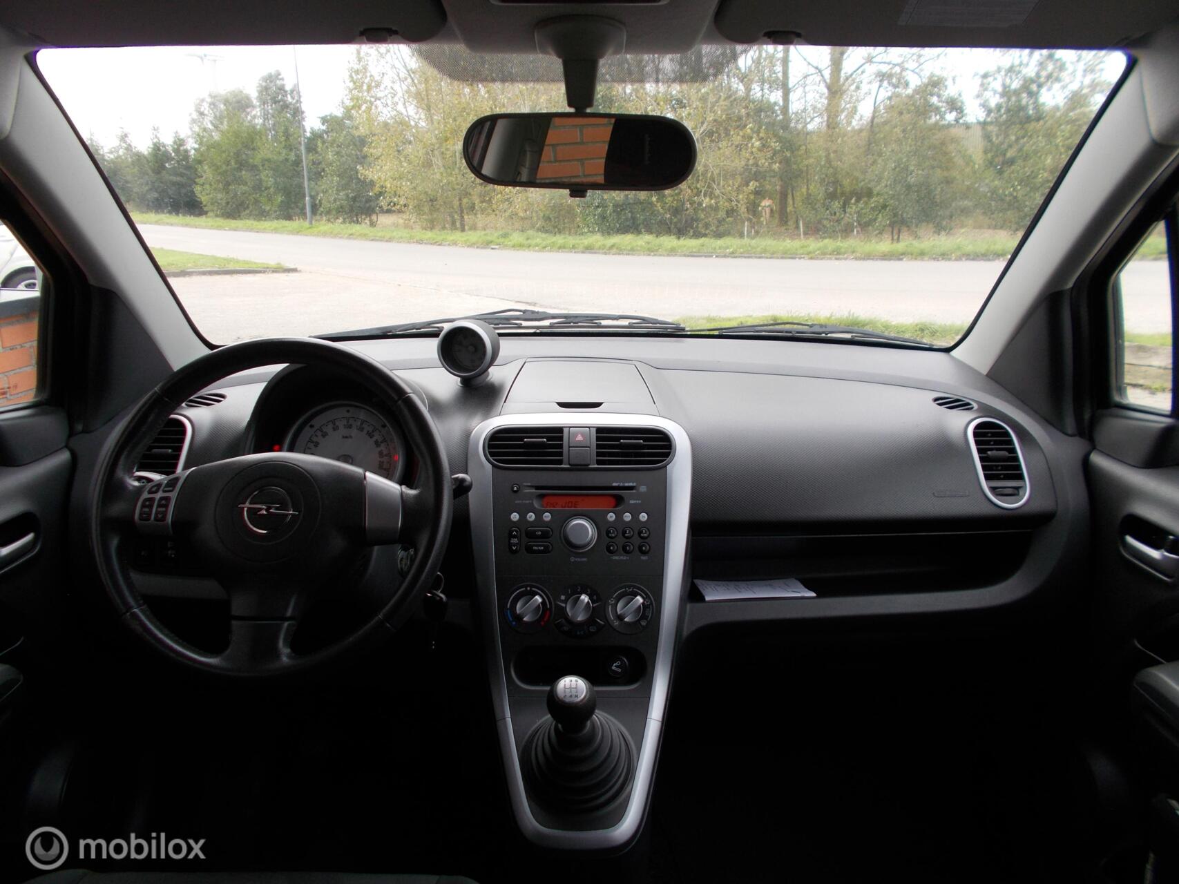 Foto van Opel Agila