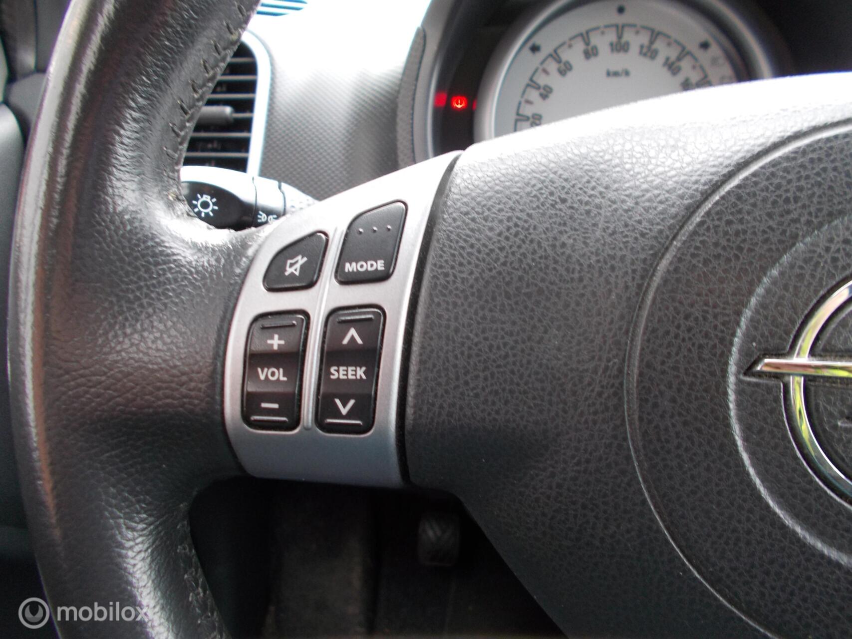 Foto van Opel Agila