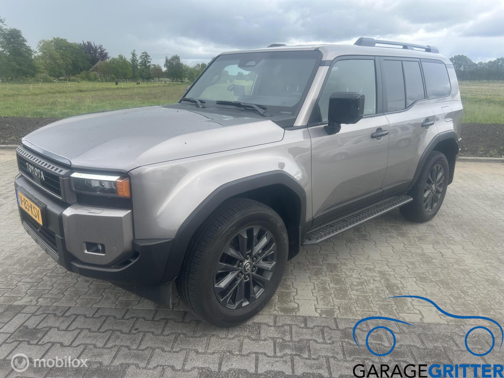 Toyota Land Cruiser 2.8 D-4D Blind Van Navigator 2024 - voorkant
