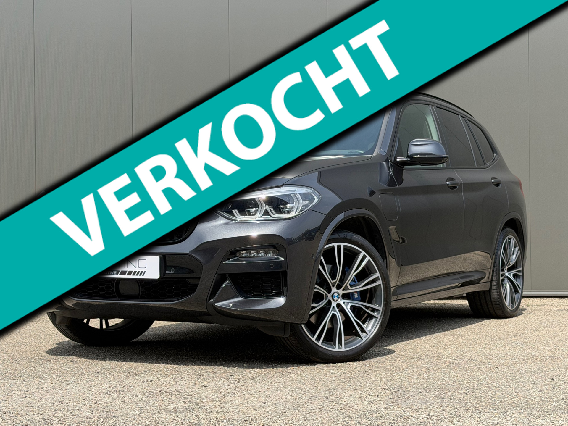 Foto van BMW X3 XDRIVE30E