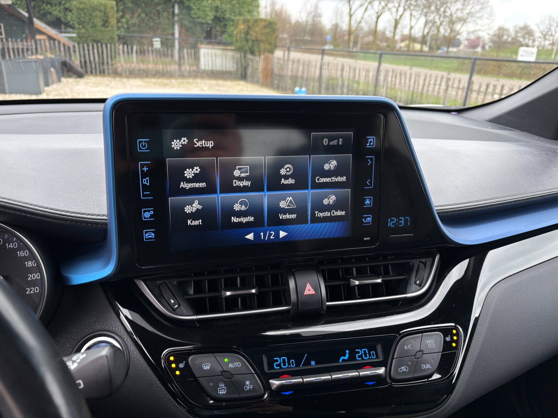 Foto van Toyota C-hr