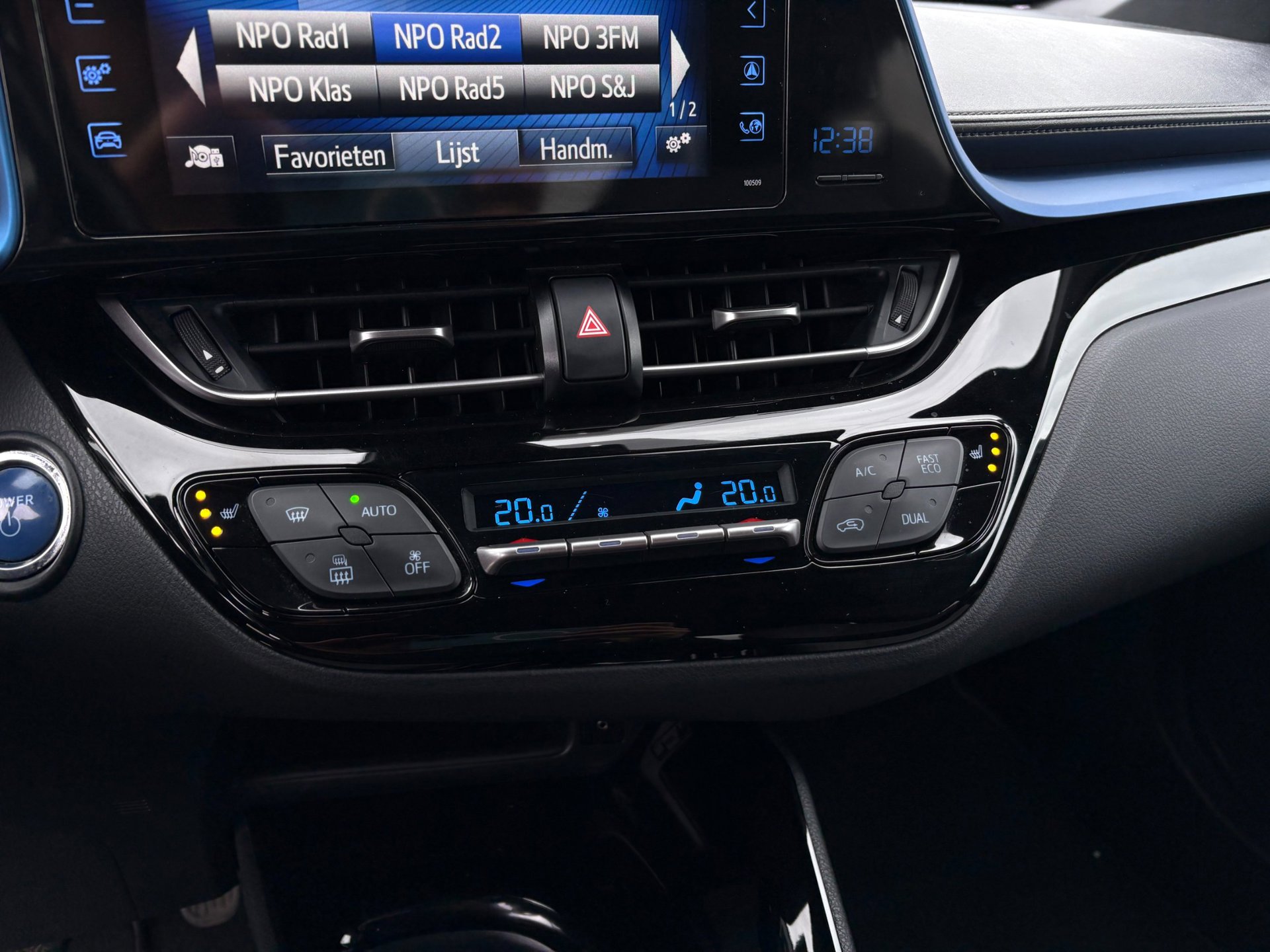 Foto van Toyota C-hr