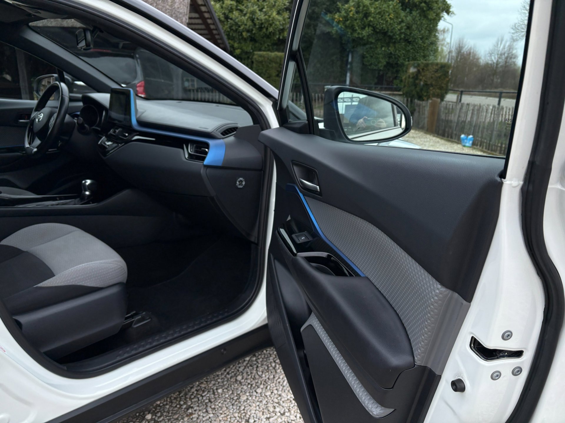 Foto van Toyota C-hr