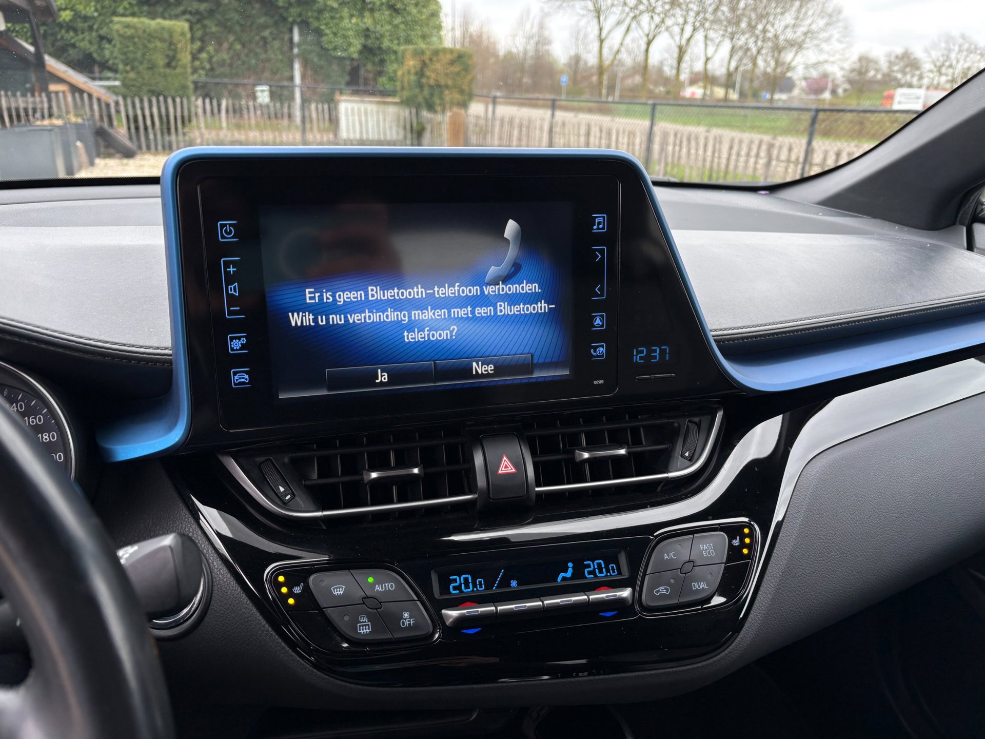 Foto van Toyota C-hr