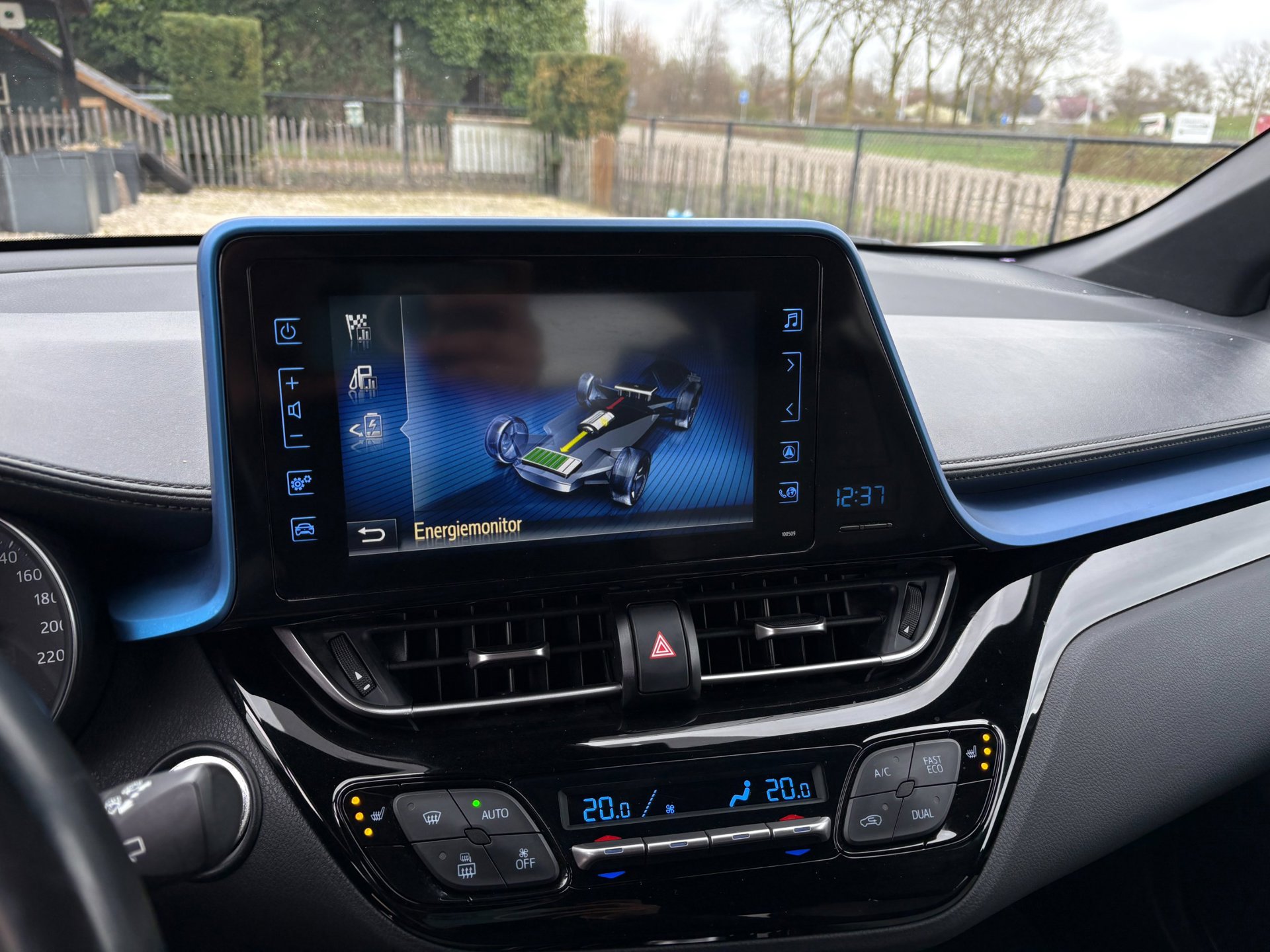 Foto van Toyota C-hr