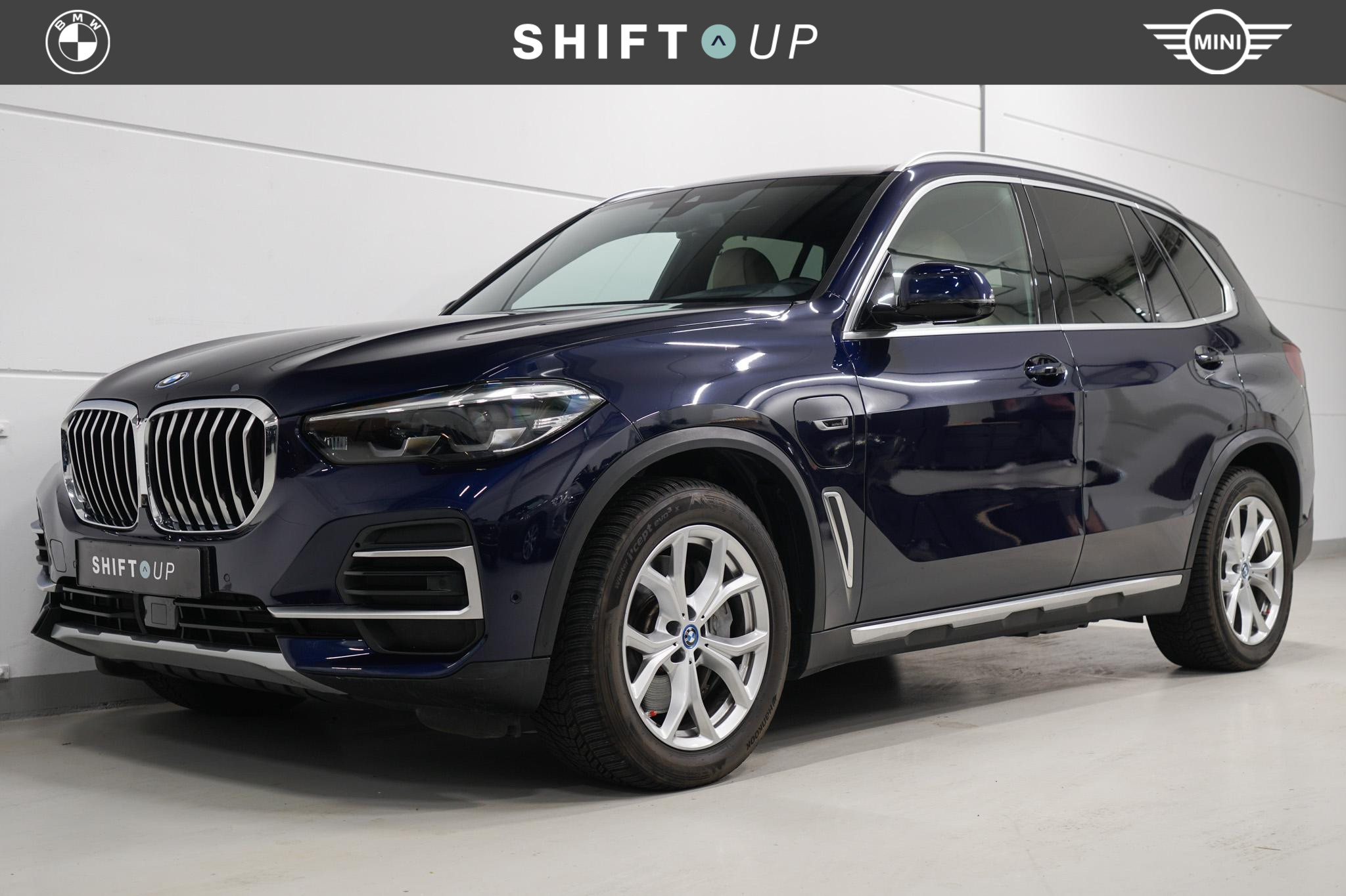Foto van BMW X5 XDRIVE45E