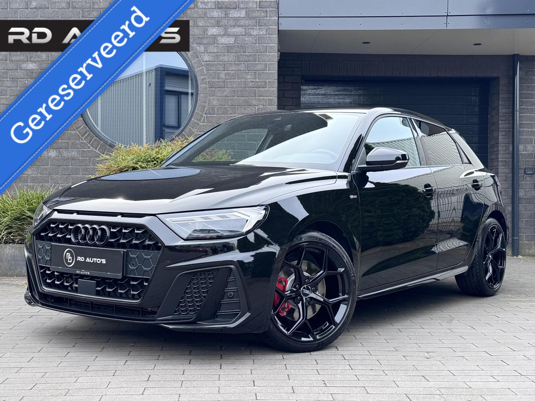 Audi A1 Sportback 35 TFSI S edition S-Line Sonos Carplay Sfeerverlichting 2023 - voorkant