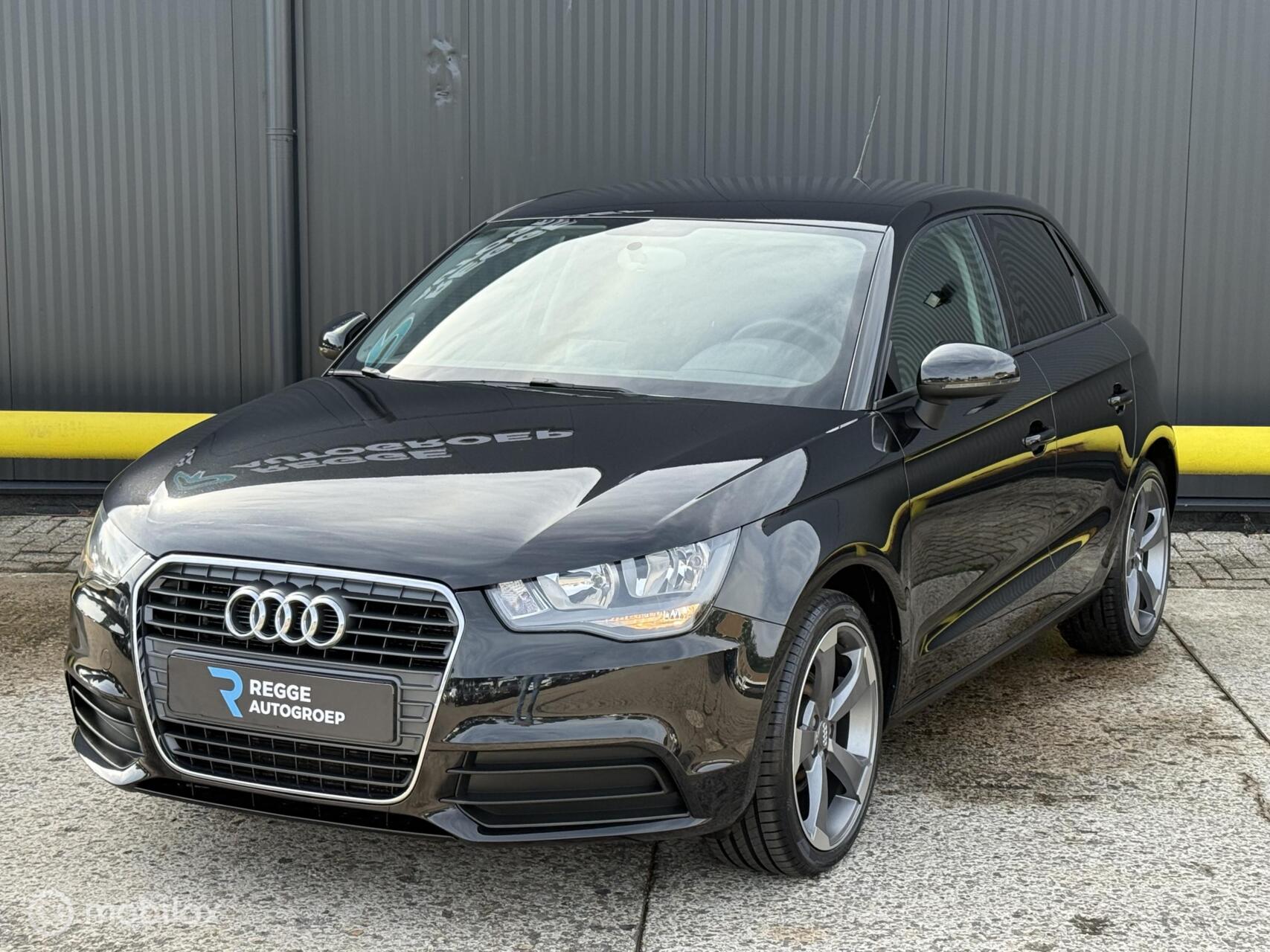 Audi A1 Sportback 1.2 TFSI Ambition S-Line Velgen | TOPSTAAT 2013 - voorkant