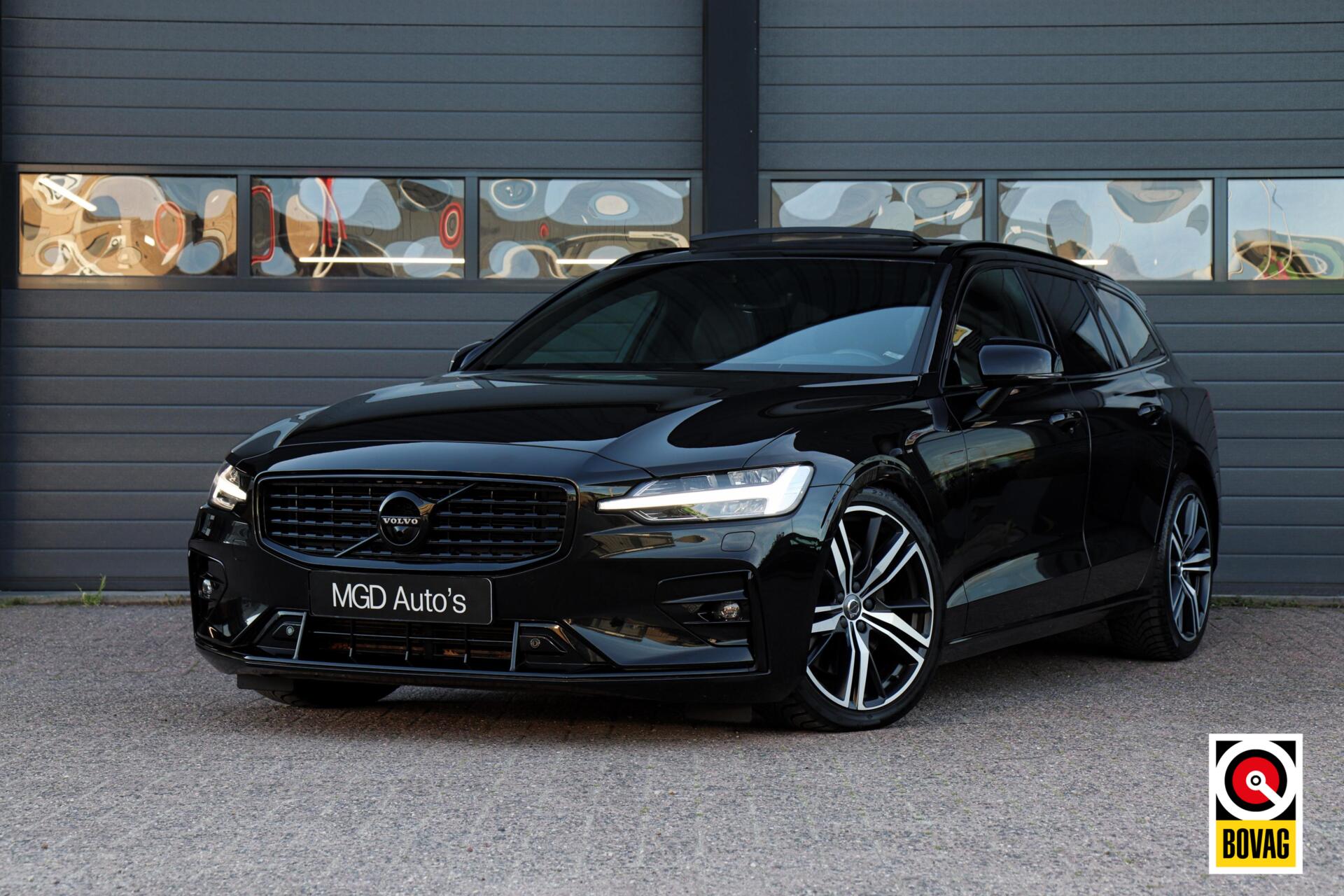 Volvo V60 2.0 T5 R-Design |LED|PANO|HARMAN-KARDON|CAMERA|MEMORY|TREKHAAK 2020 - voorkant