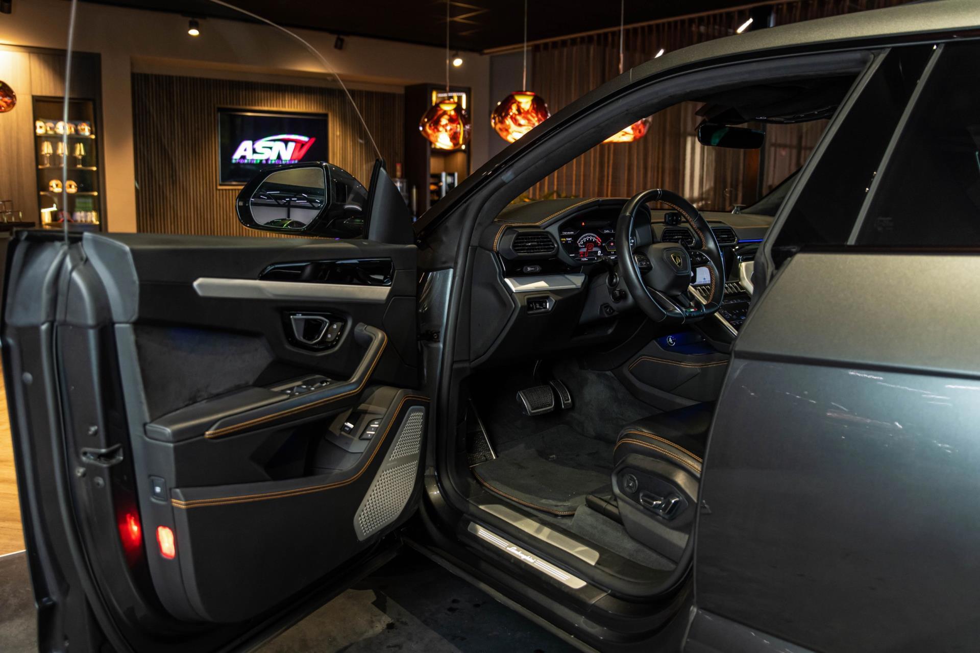 Foto van Lamborghini Urus