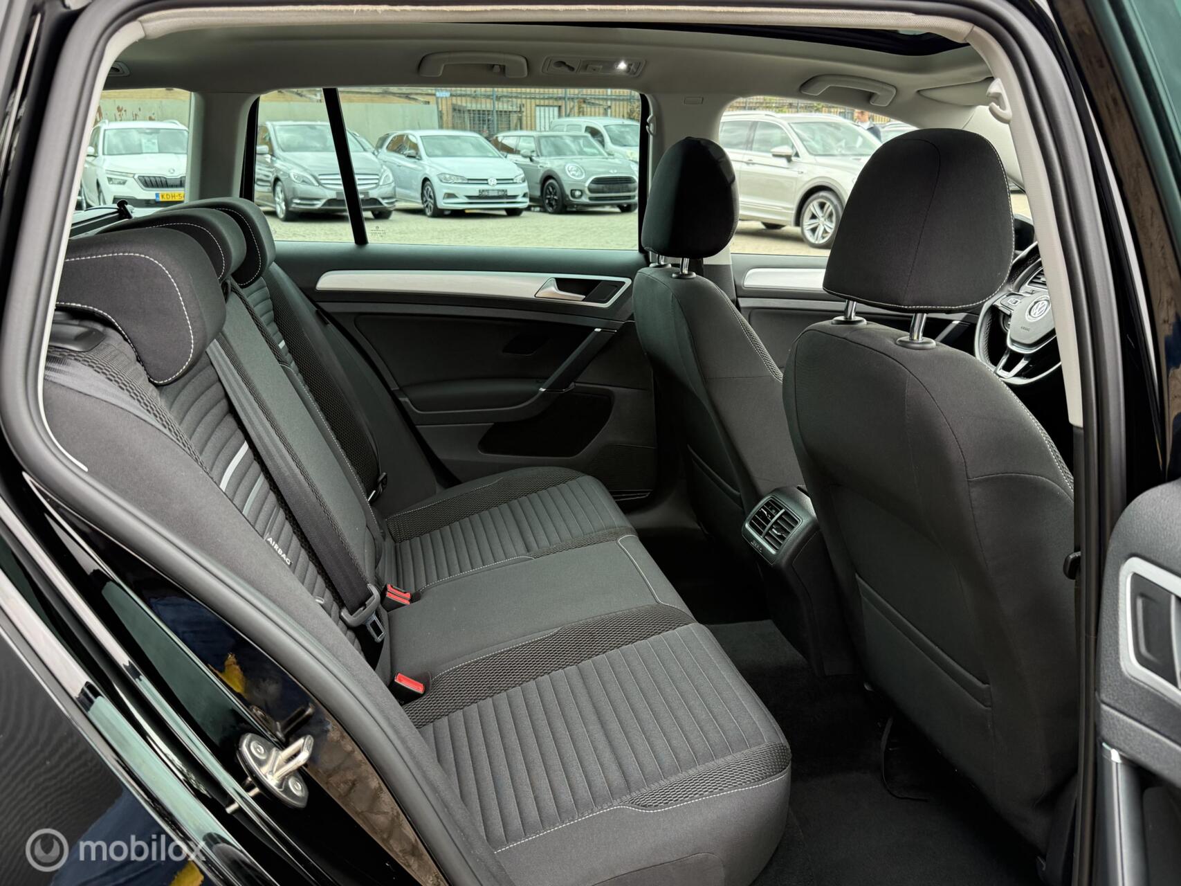 Foto van Volkswagen Golf Variant