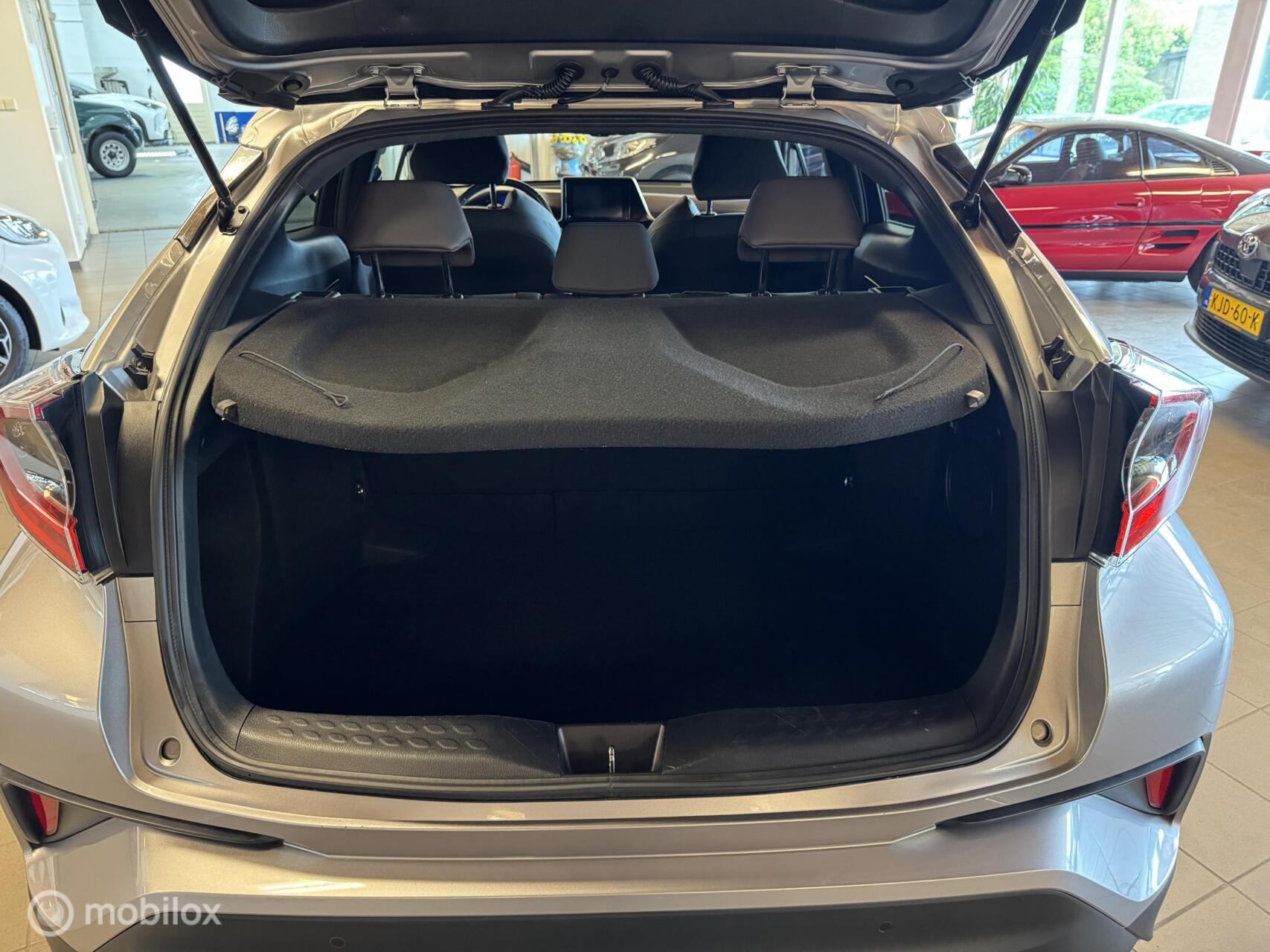 Foto van Toyota Toyota C-hr