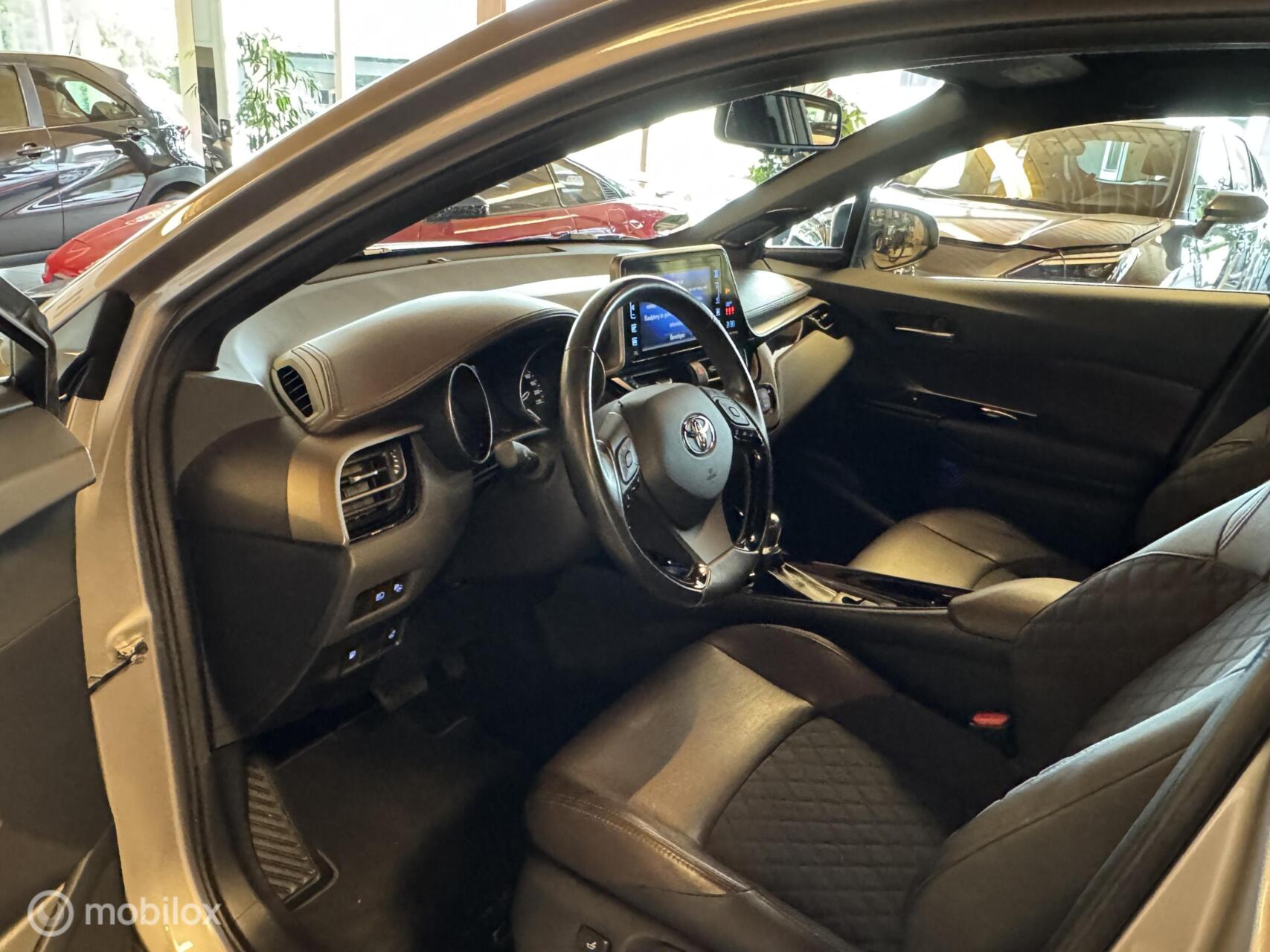 Foto van Toyota Toyota C-hr