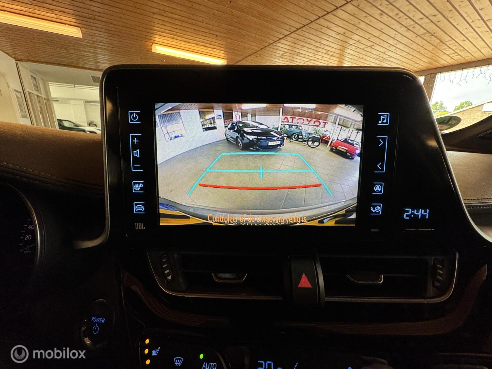 Foto van Toyota Toyota C-hr