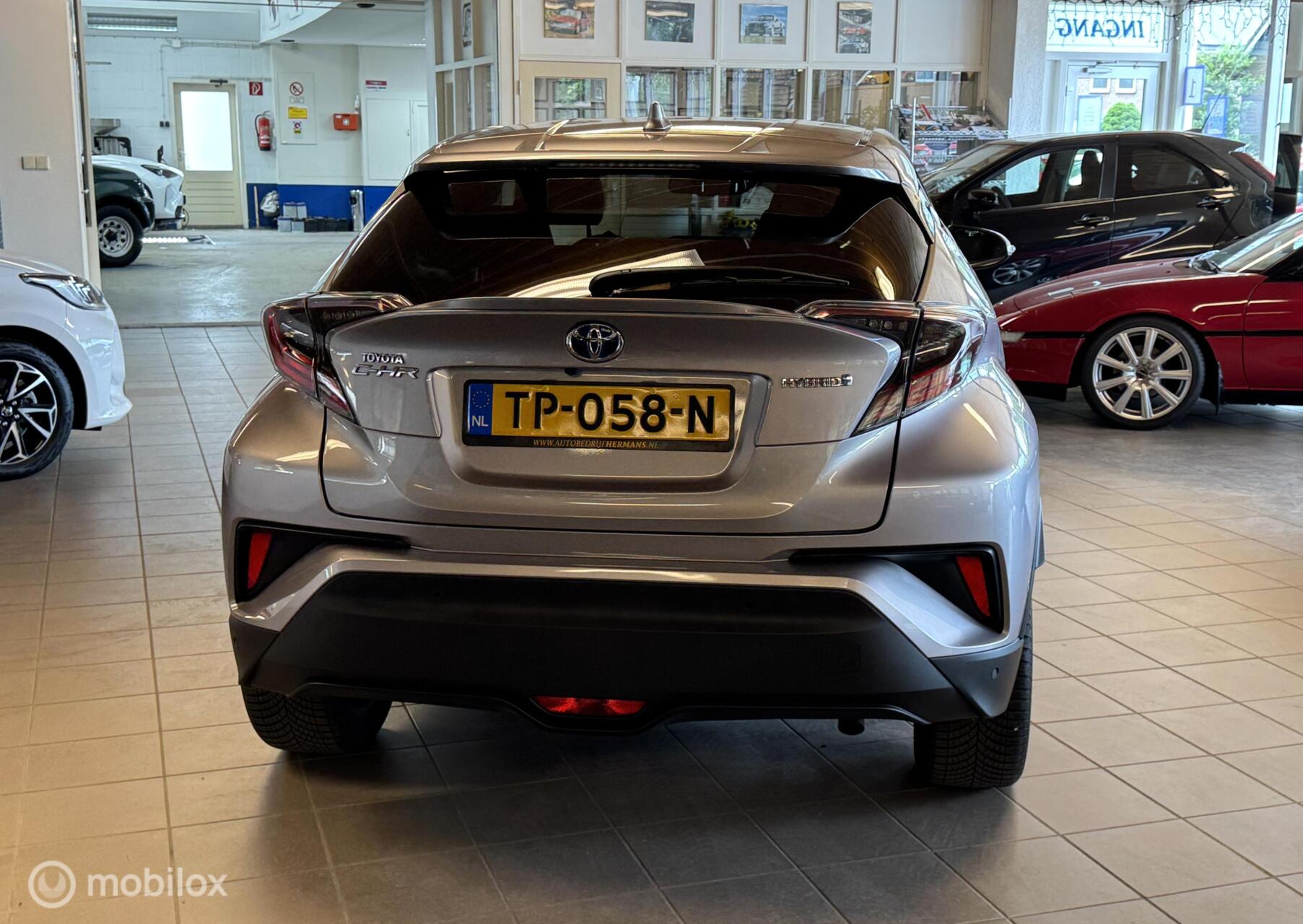 Foto van Toyota Toyota C-hr