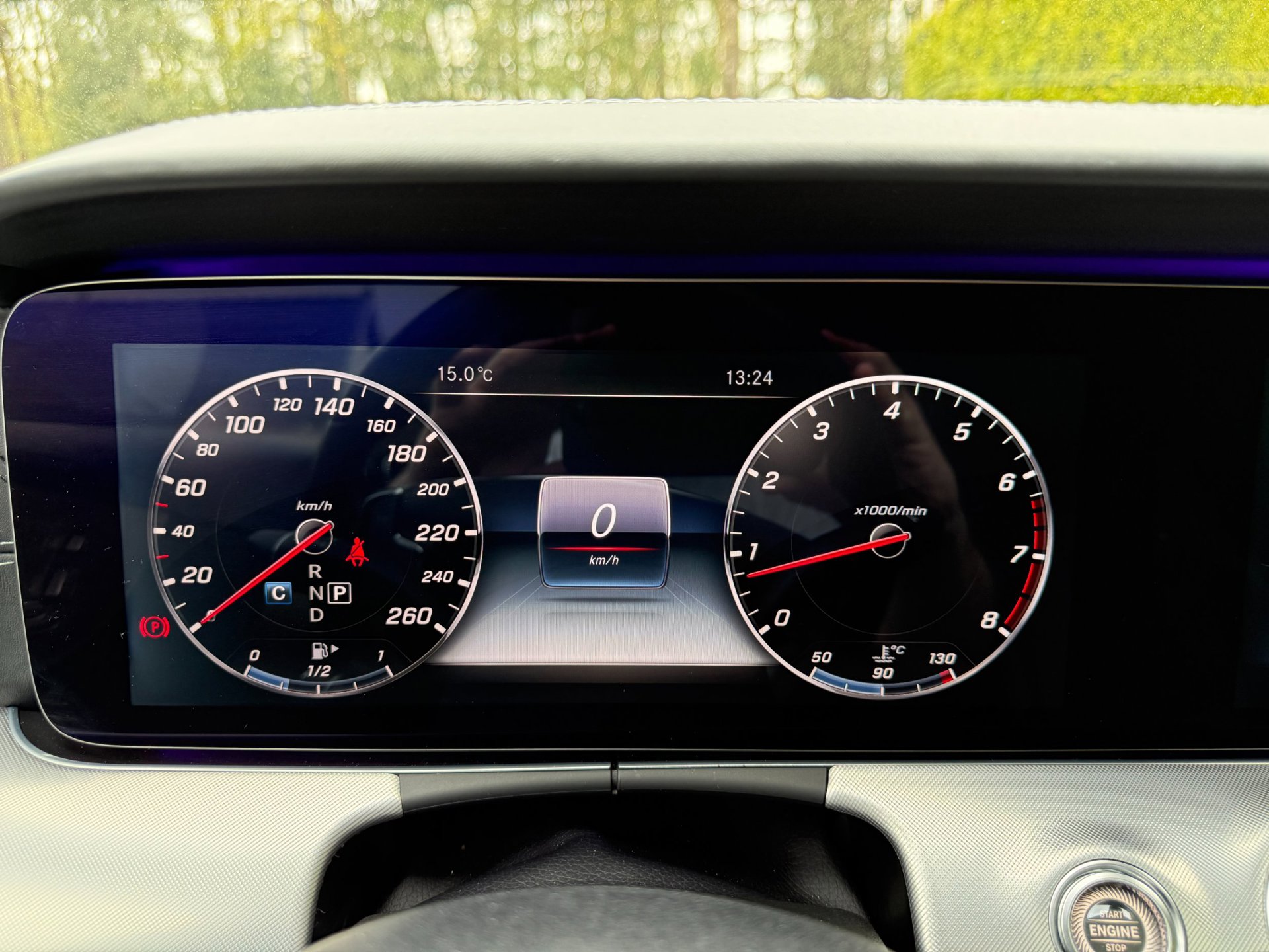 Foto van Mercedes-Benz E 300