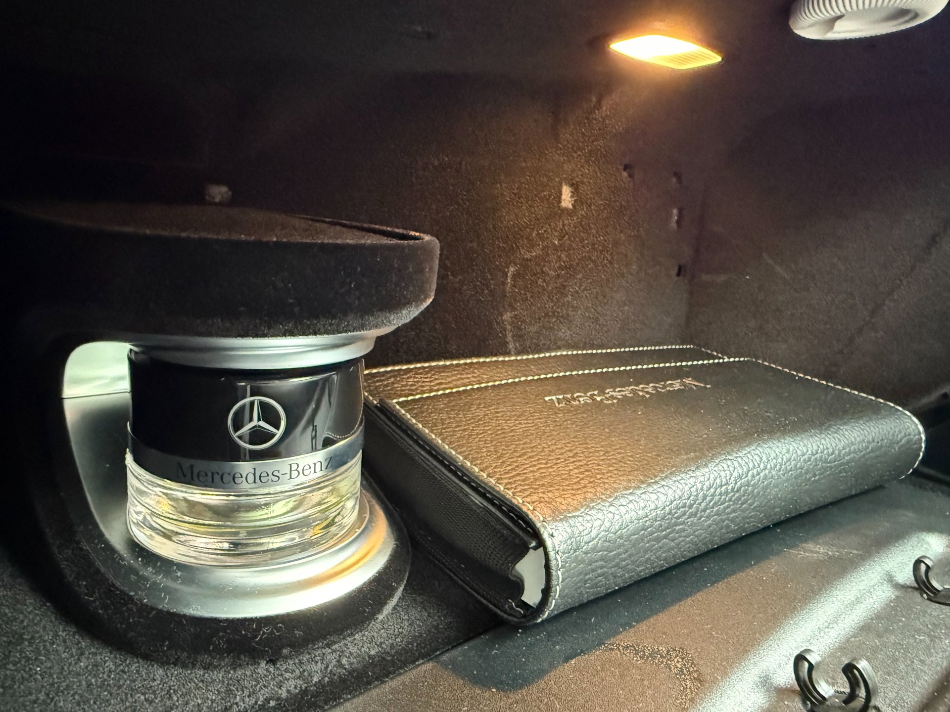 Foto van Mercedes-Benz E 300