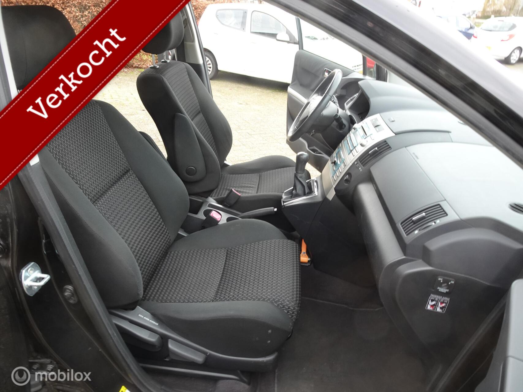 Foto van Toyota Toyota Corolla Verso