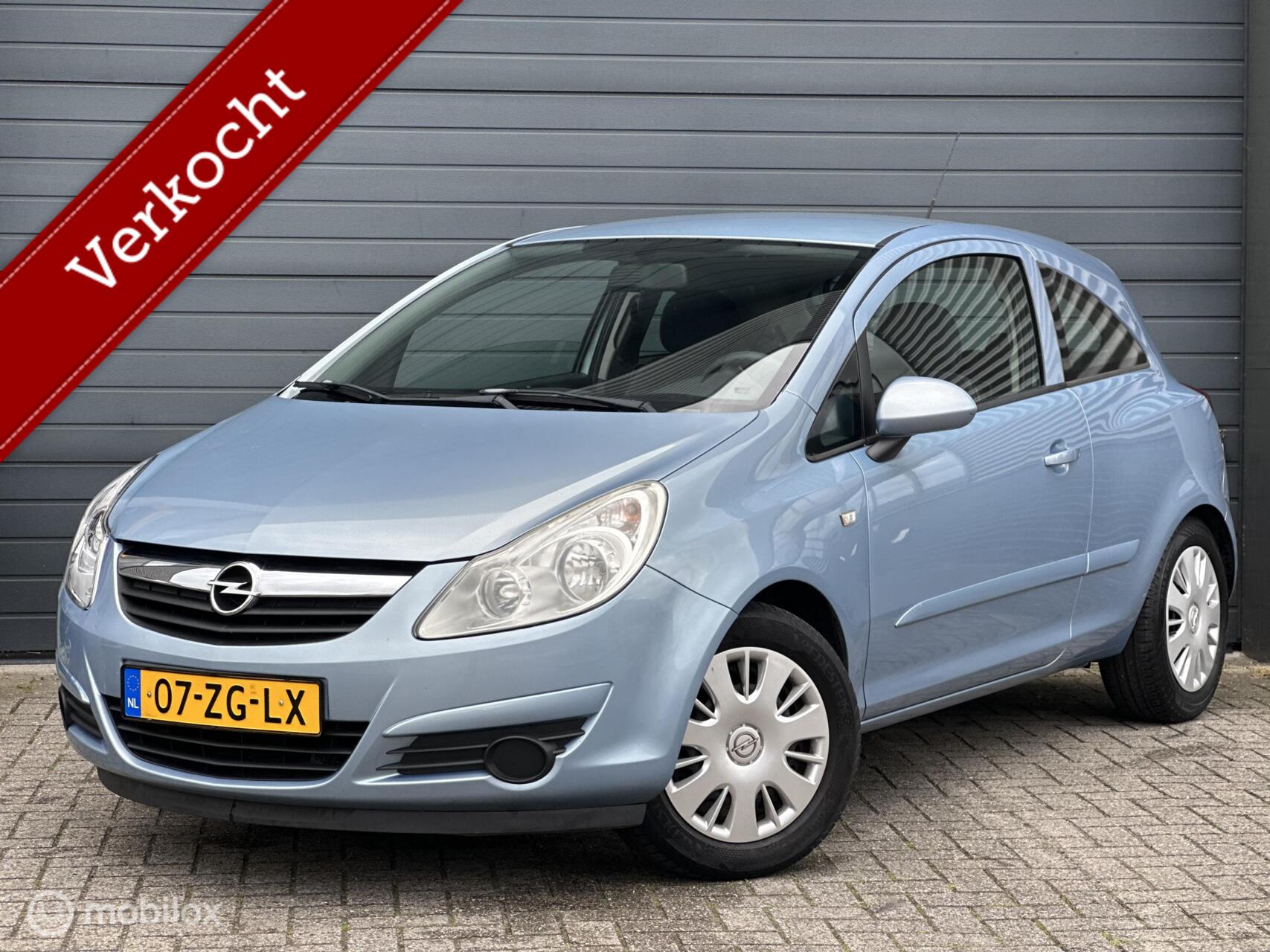 Opel Corsa 1.2-16V Cosmo | Automaat | Nieuwe APK | 2008 - voorkant