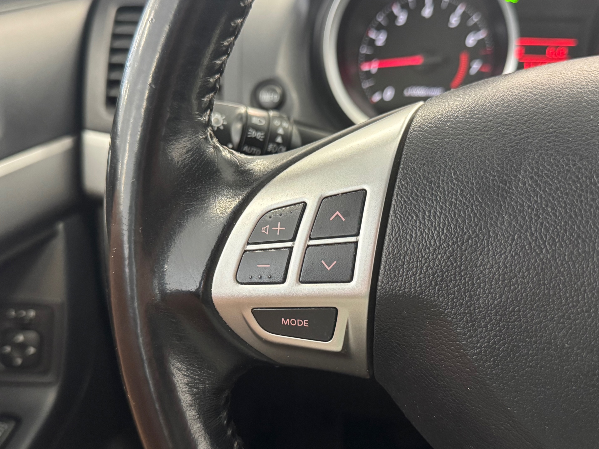 Foto van Mitsubishi Mitsubishi Lancer