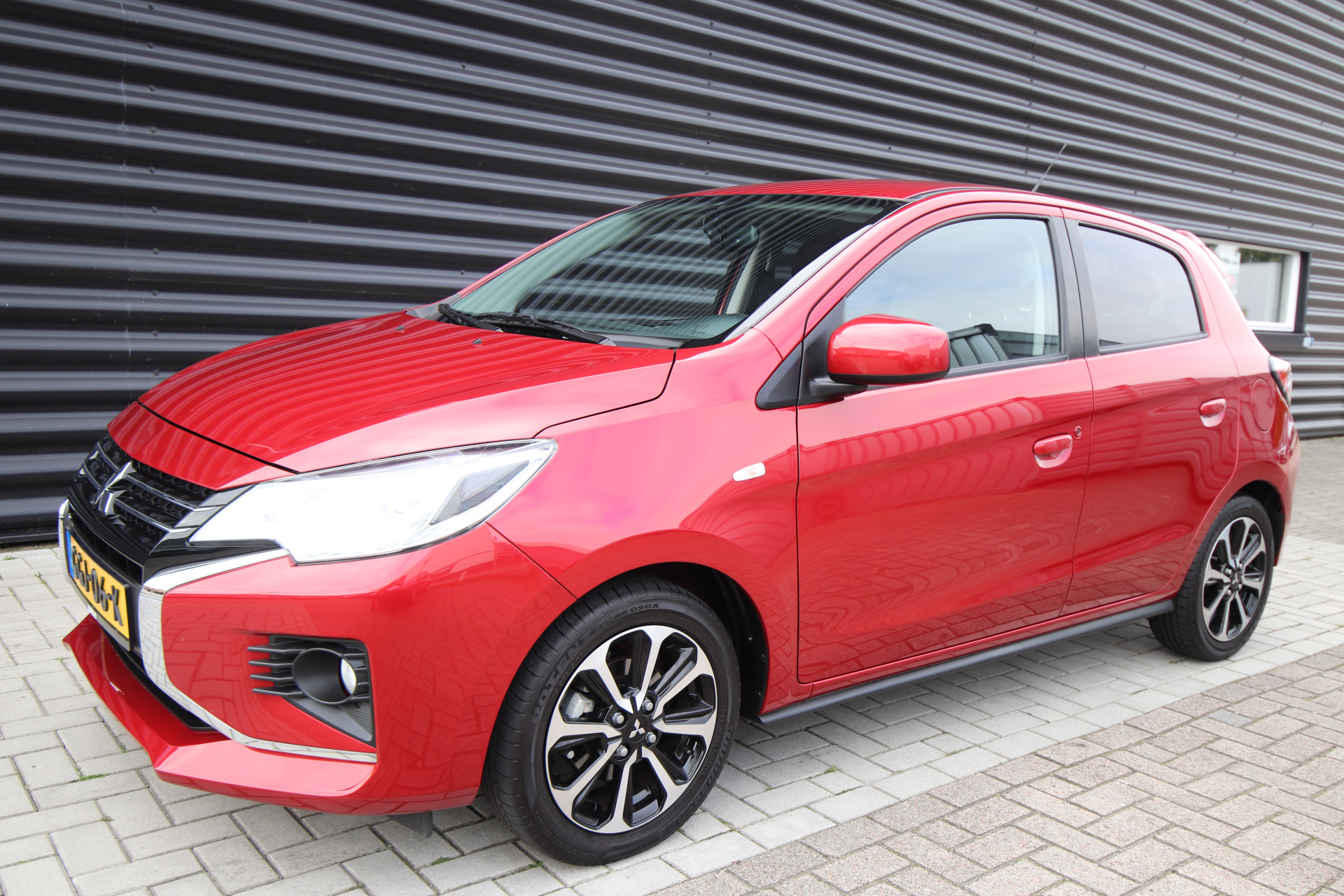 Foto van Mitsubishi Space Star