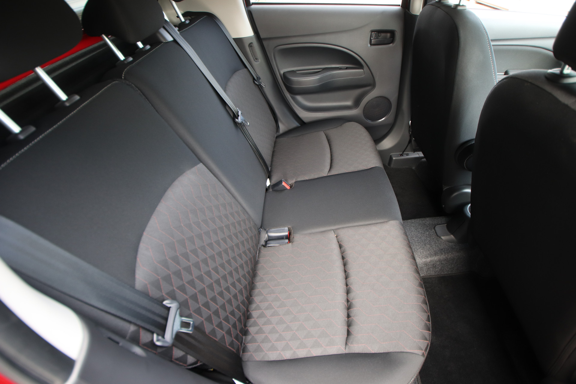 Foto van Mitsubishi Space Star