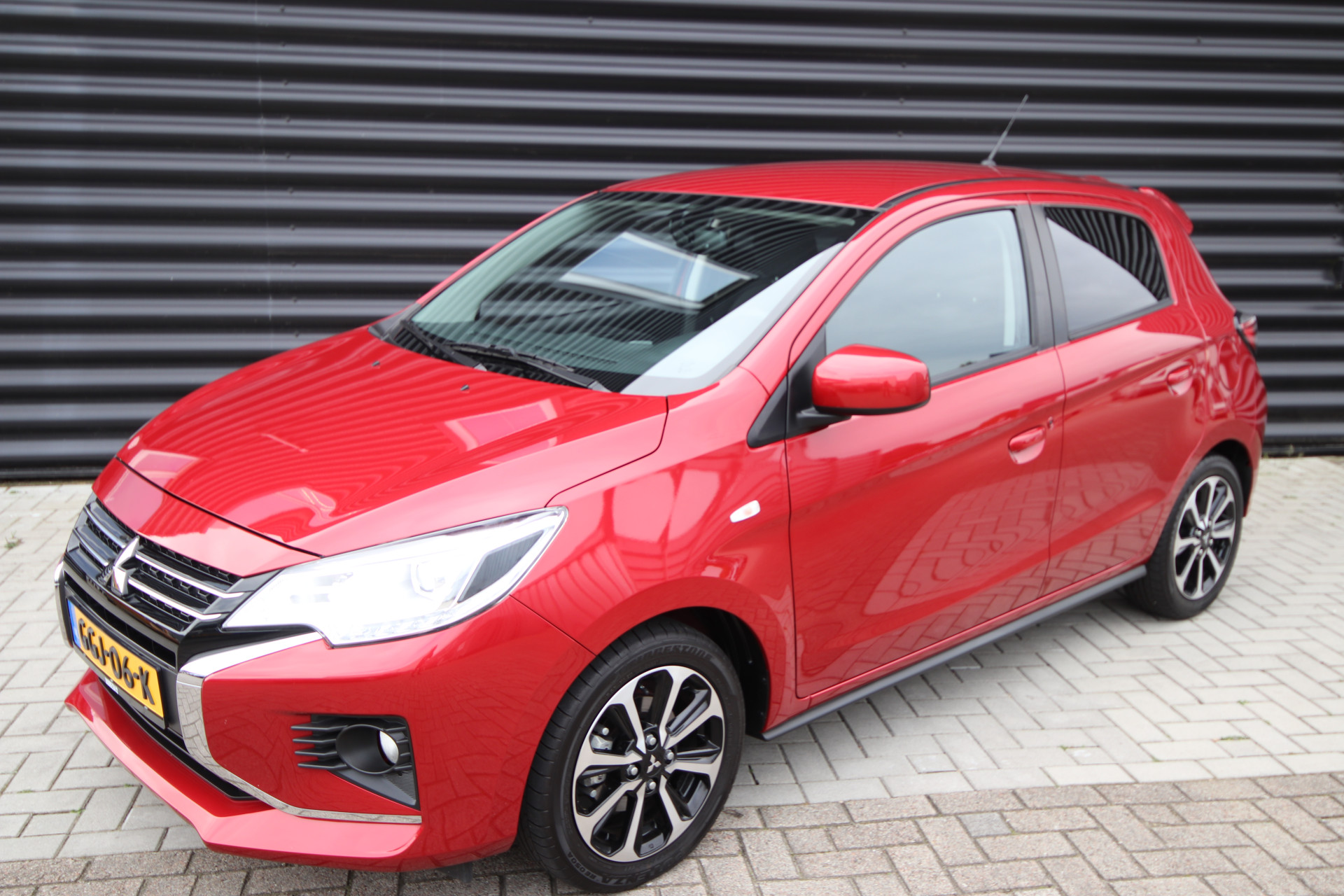 Foto van Mitsubishi Space Star
