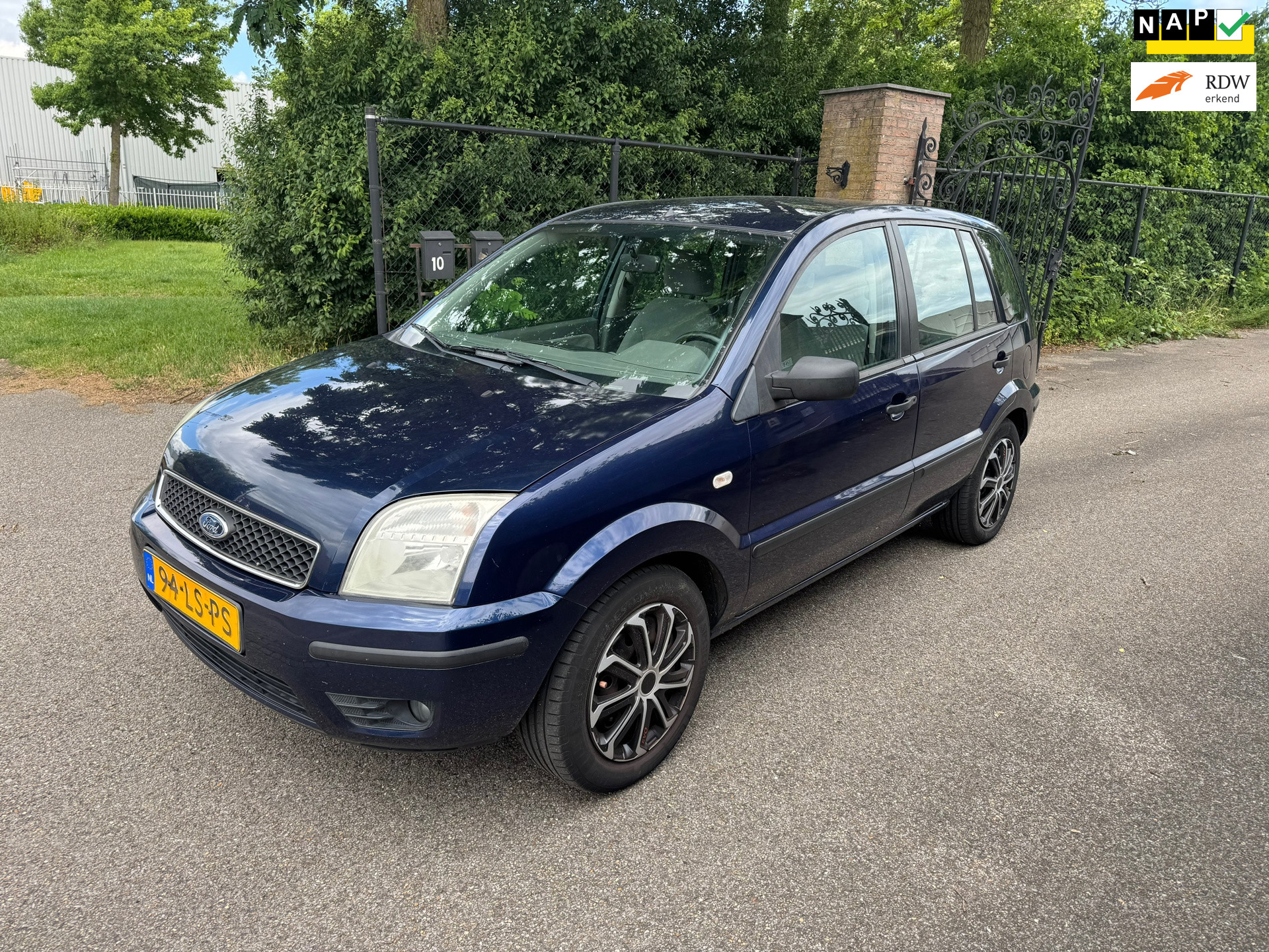 Ford Fusion 1.4-16V Luxury / inruilkoopje 2003 - voorkant