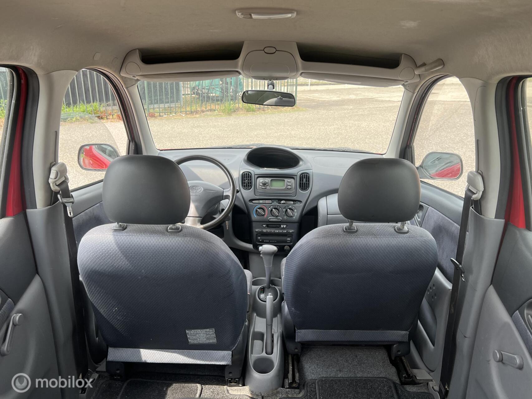 Foto van Toyota Toyota Yaris Verso