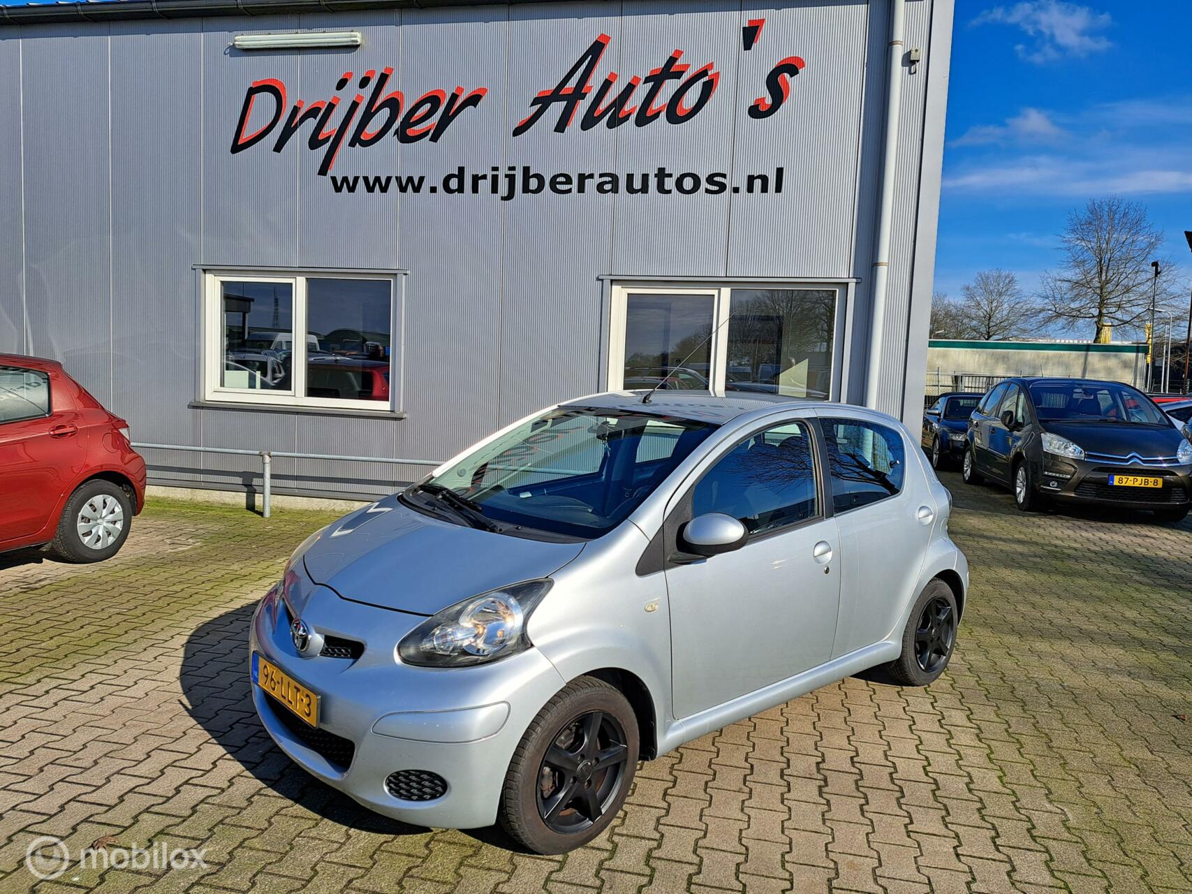 Toyota Aygo 1.0-12V Comfort 2010 - voorkant