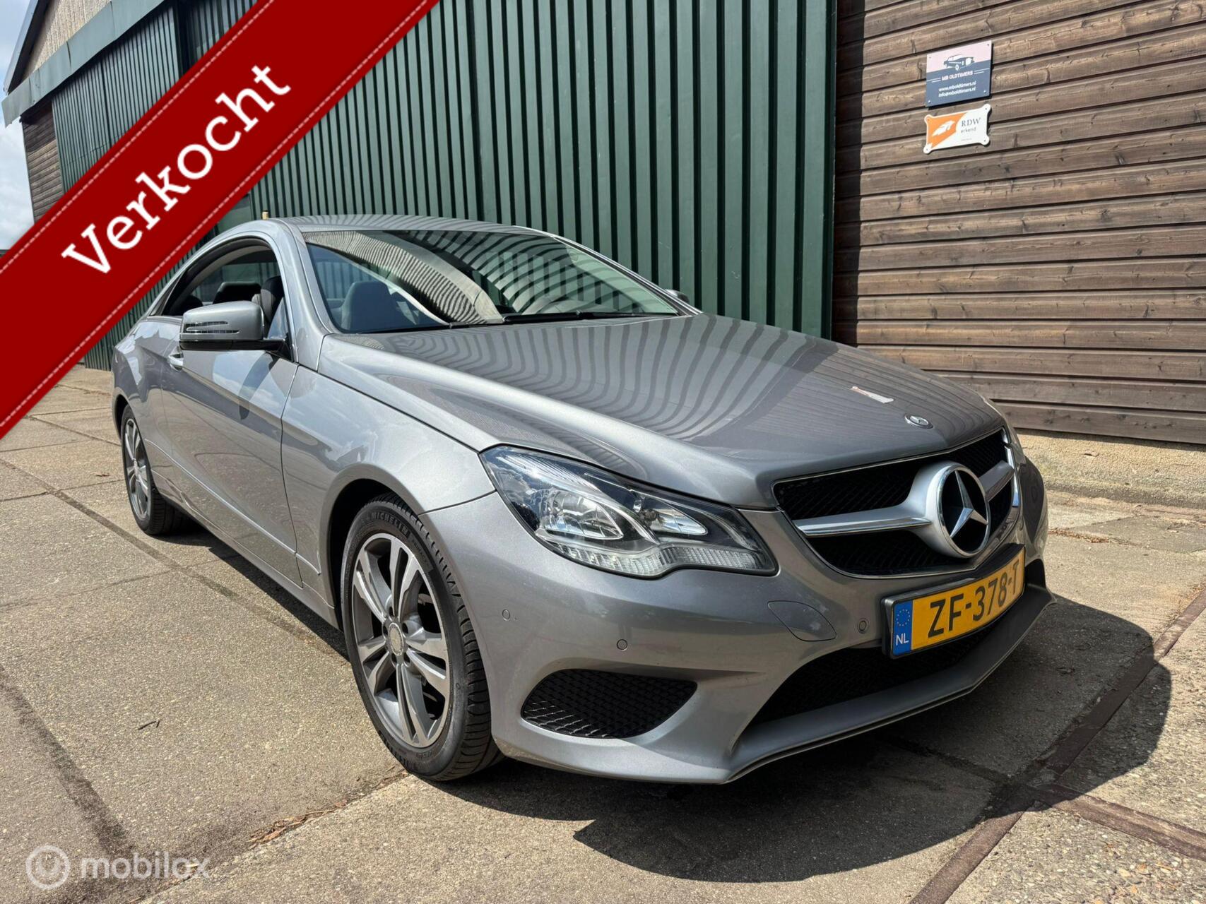 Mercedes-Benz E 320 320 2015 - voorkant