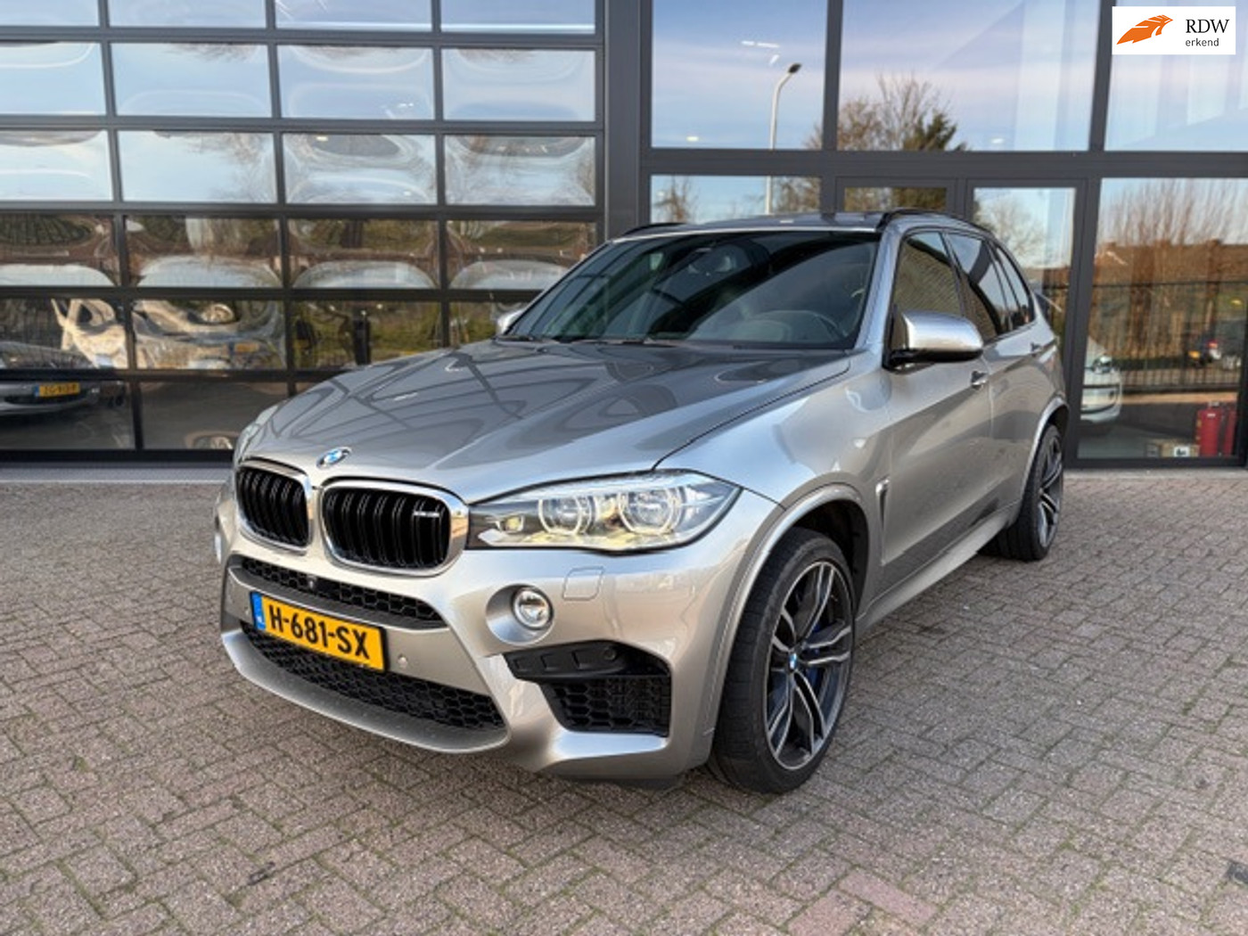 Foto van BMW X5 M