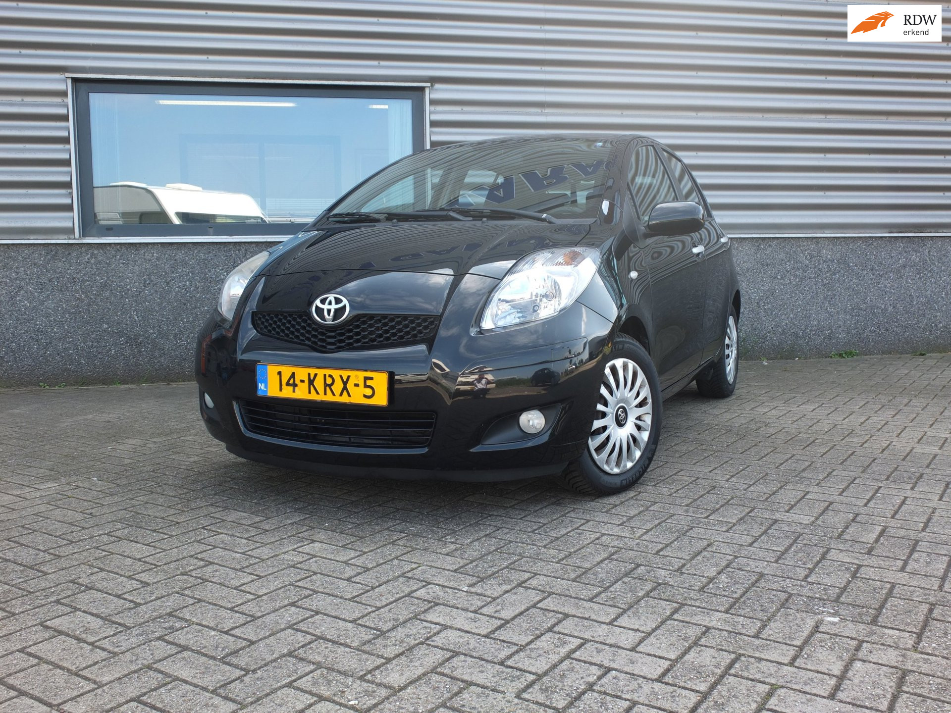 Foto van TOYOTA TOYOTA YARIS