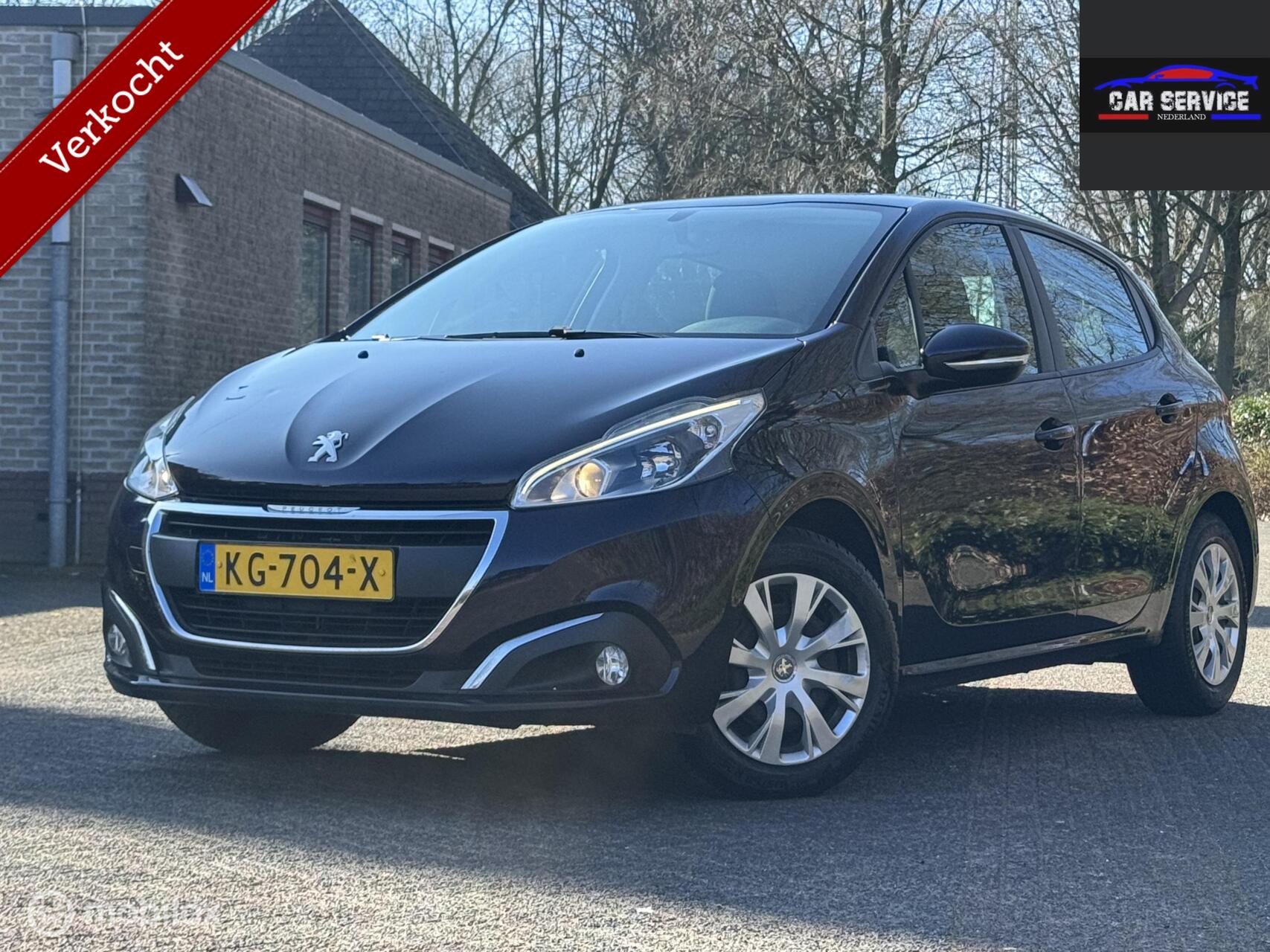 Peugeot 208 1.2 PureTech Blue Lion/NAP/APK/NAVI/PDC/CRUISE 2016 - voorkant