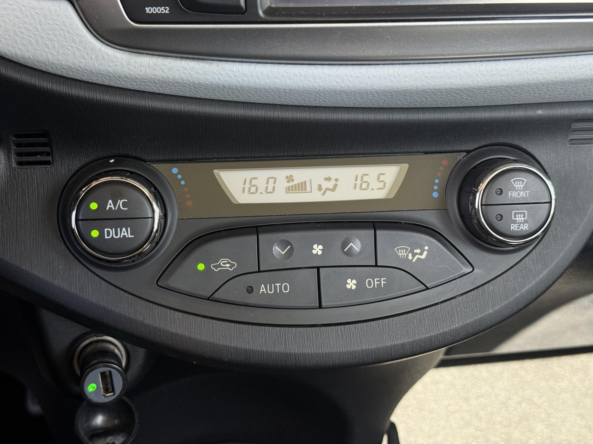 Foto van Toyota Toyota Yaris Hybrid
