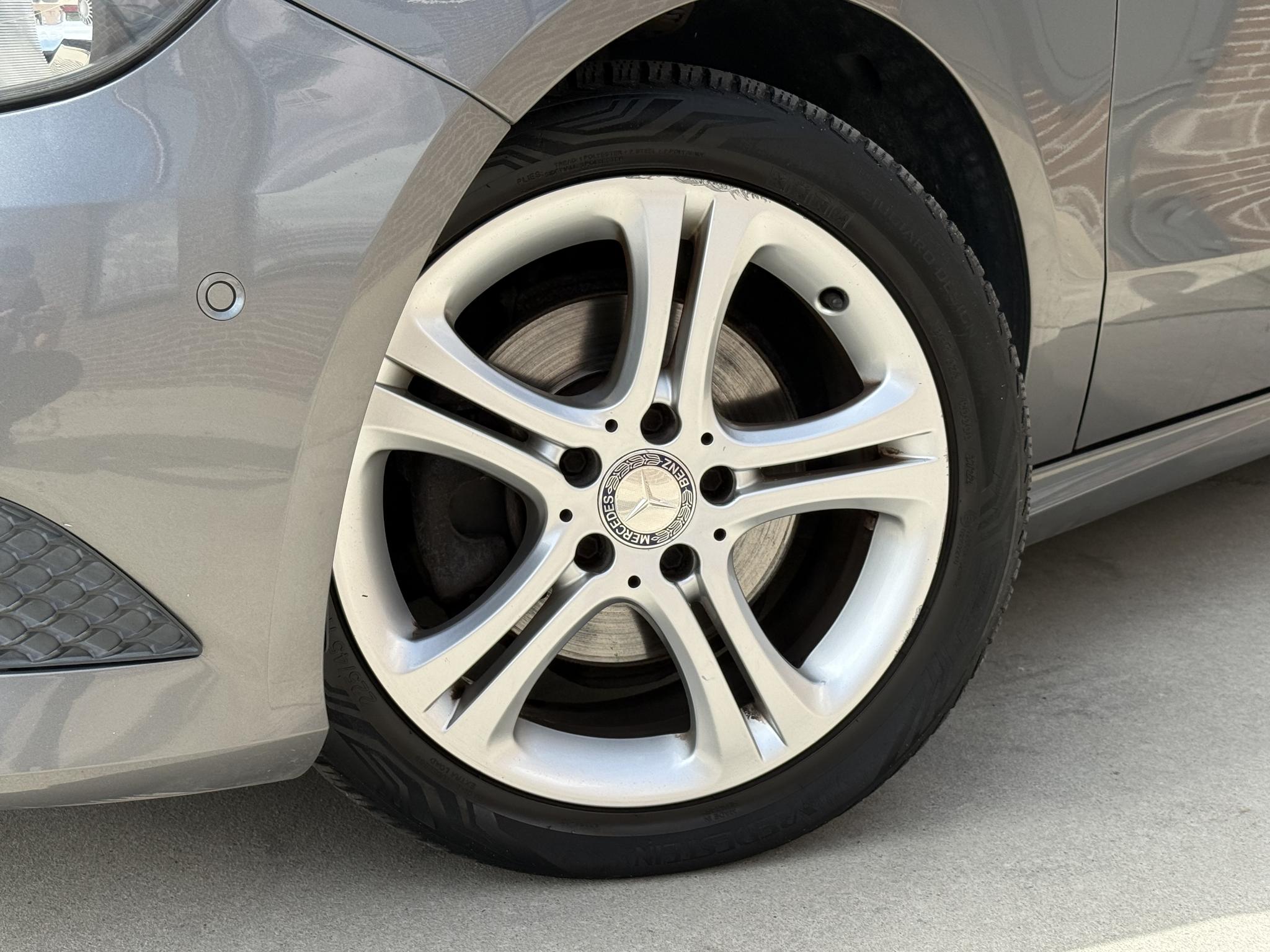 Foto van Mercedes-Benz A 180