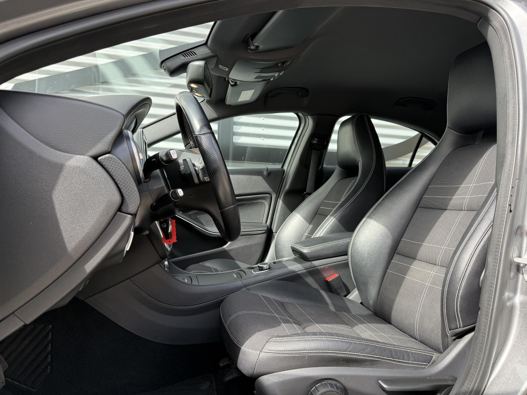 Foto van Mercedes-Benz A 180