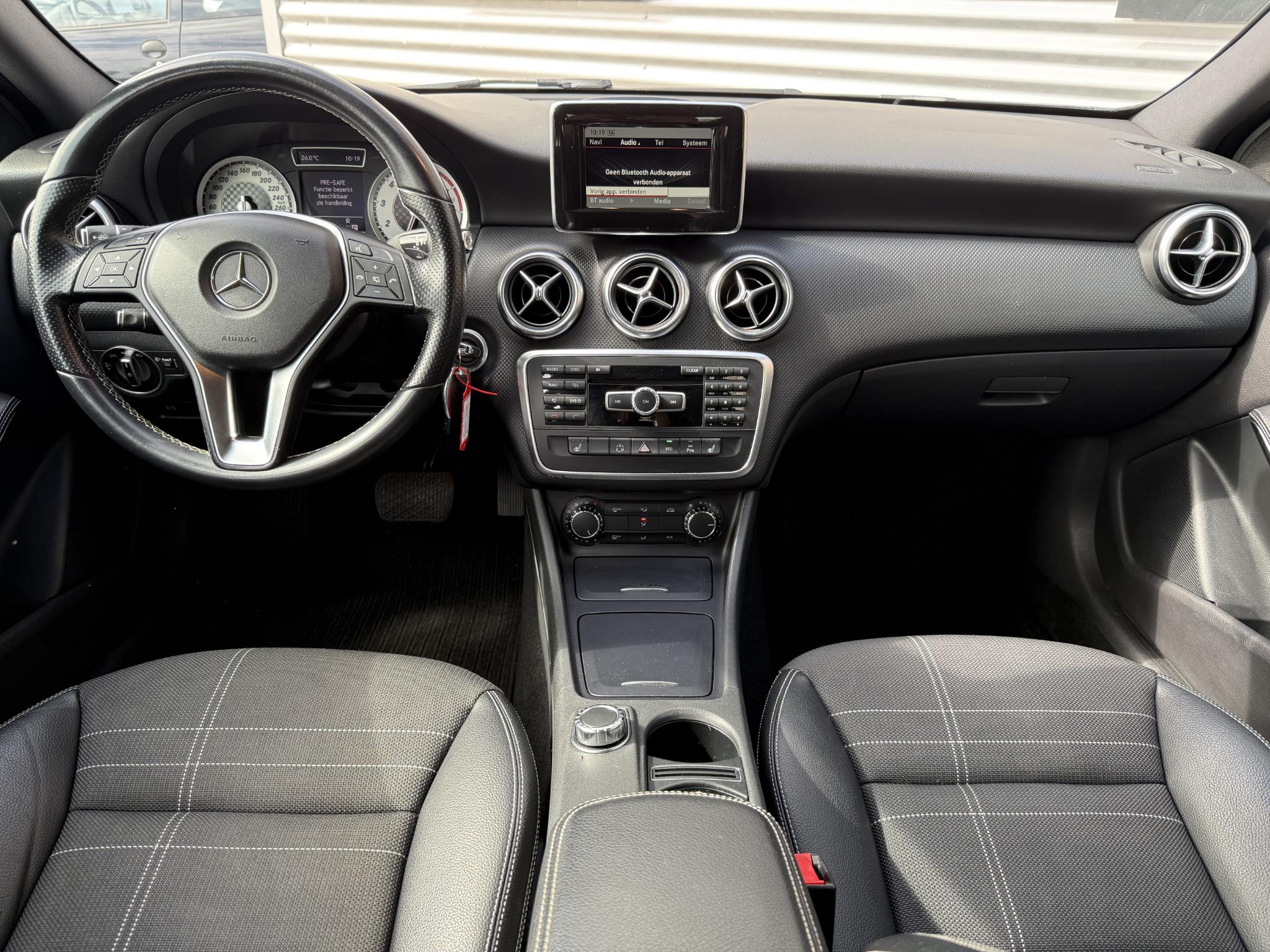 Foto van Mercedes-Benz A 180