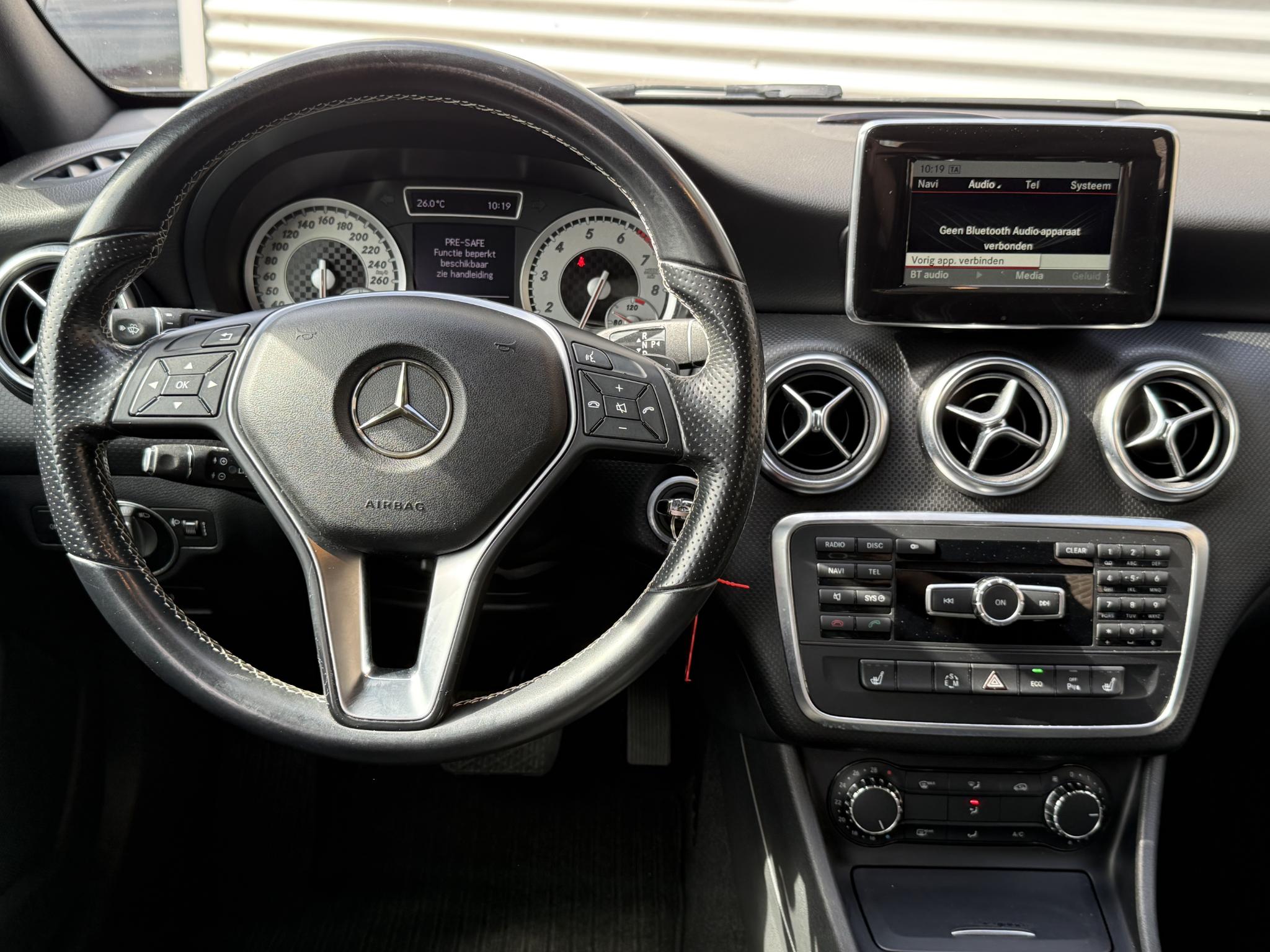 Foto van Mercedes-Benz A 180