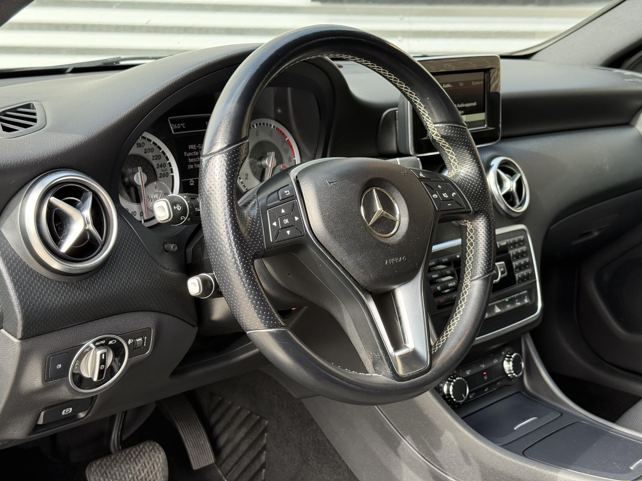 Foto van Mercedes-Benz A 180