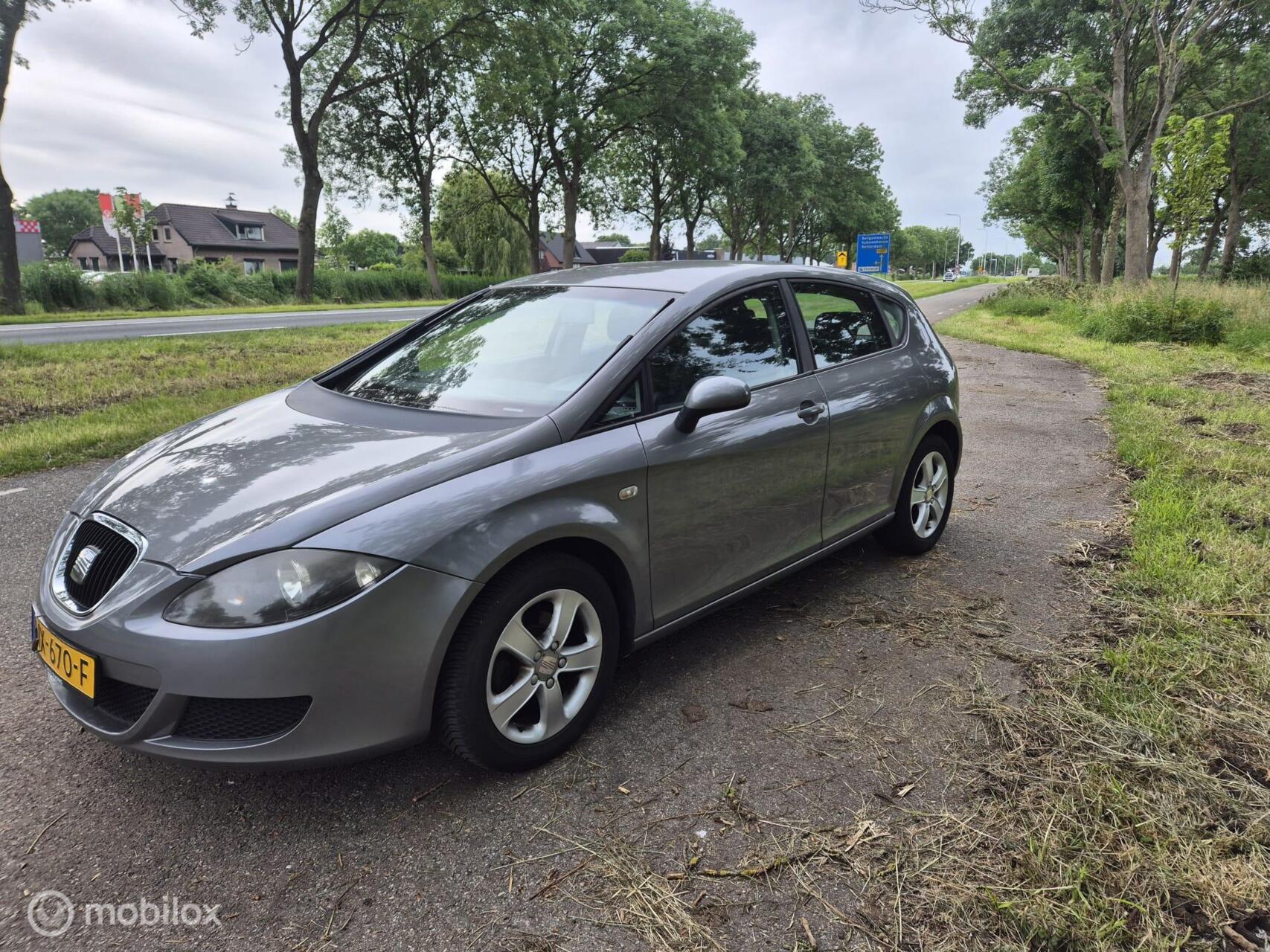 Seat Leon 1.4 2008 - voorkant