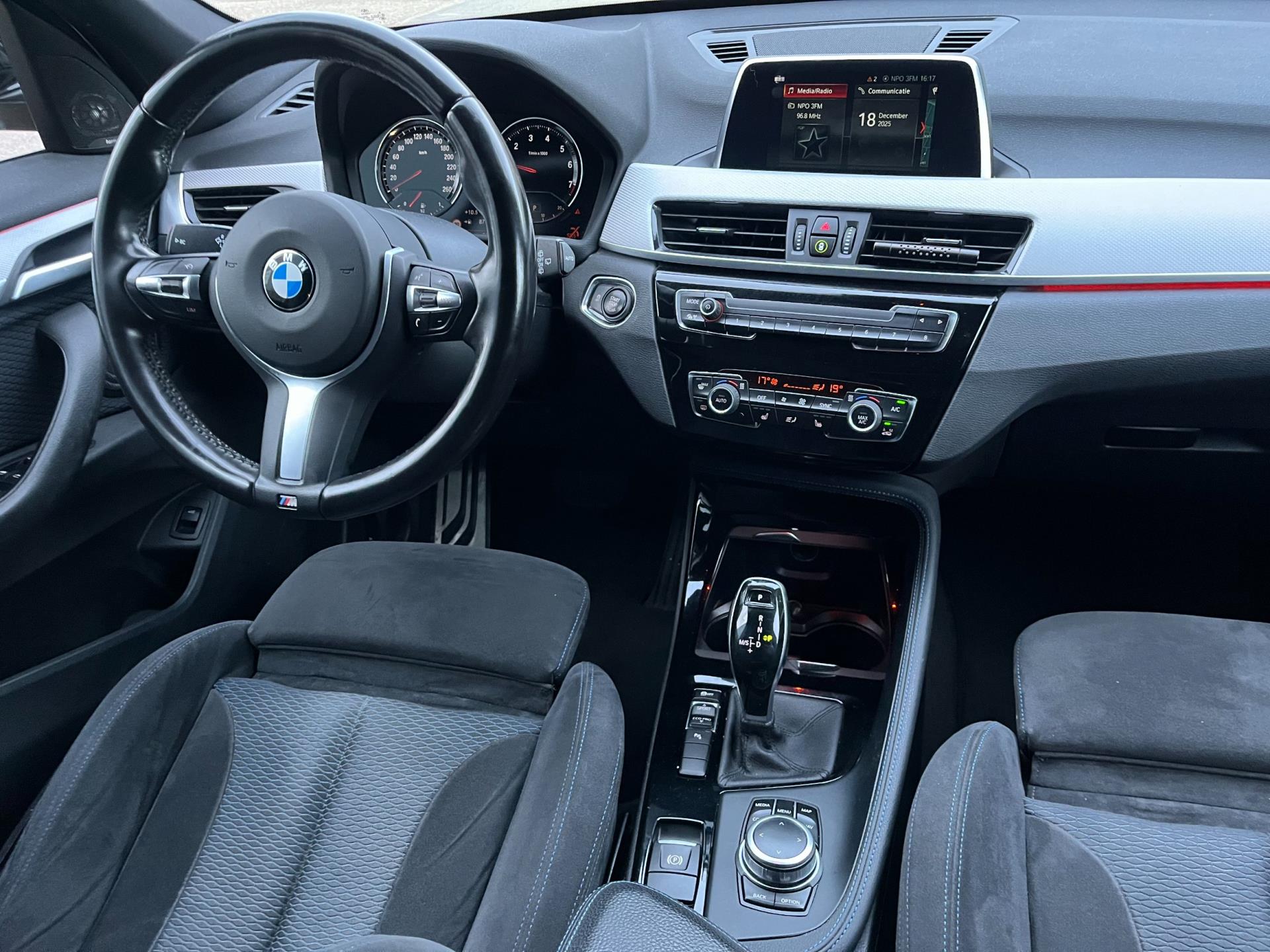Foto van BMW X1 Sdrive18i