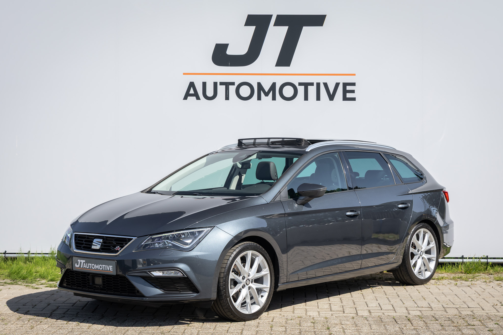 Foto van SEAT LEON SPORTOURER ST