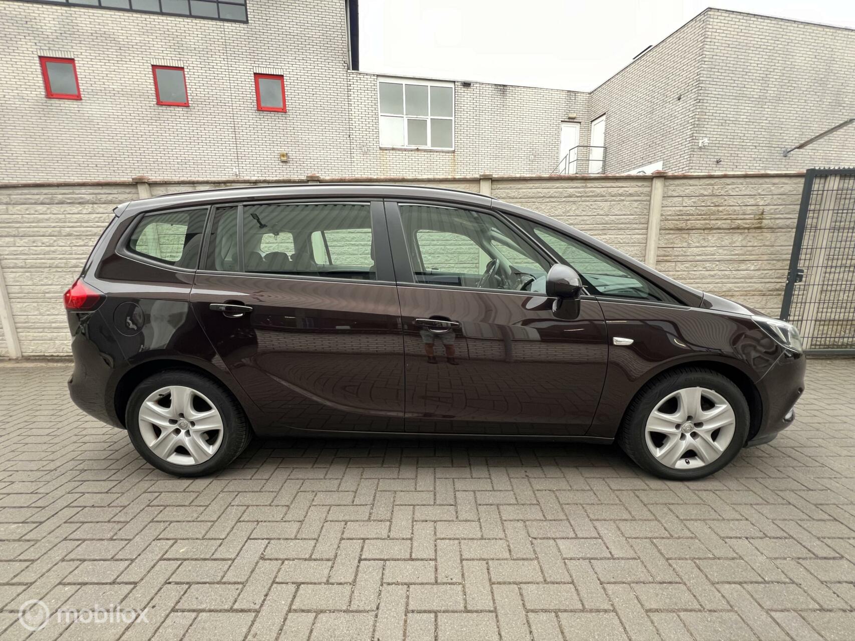 Foto van Opel Zafira