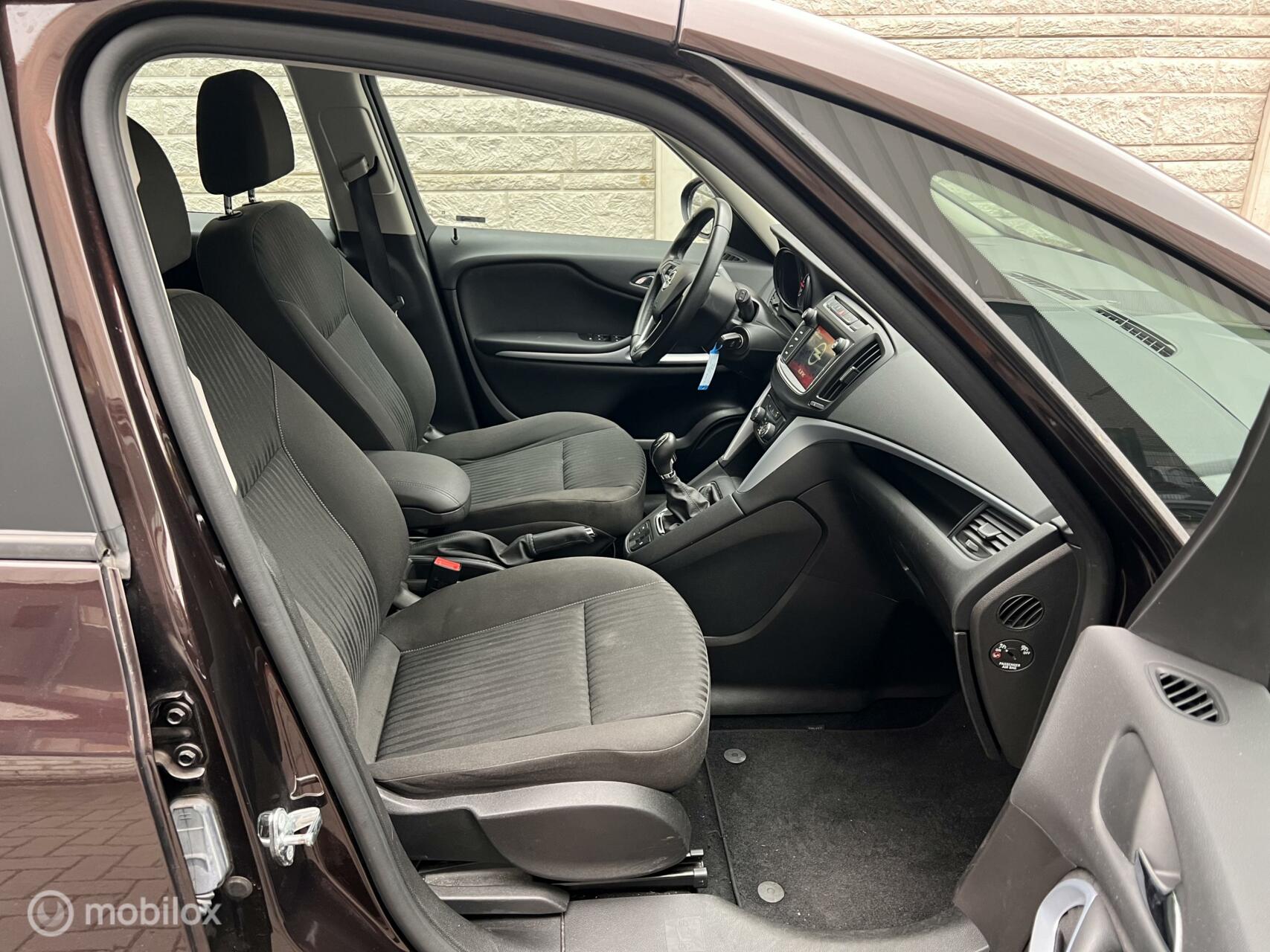 Foto van Opel Zafira