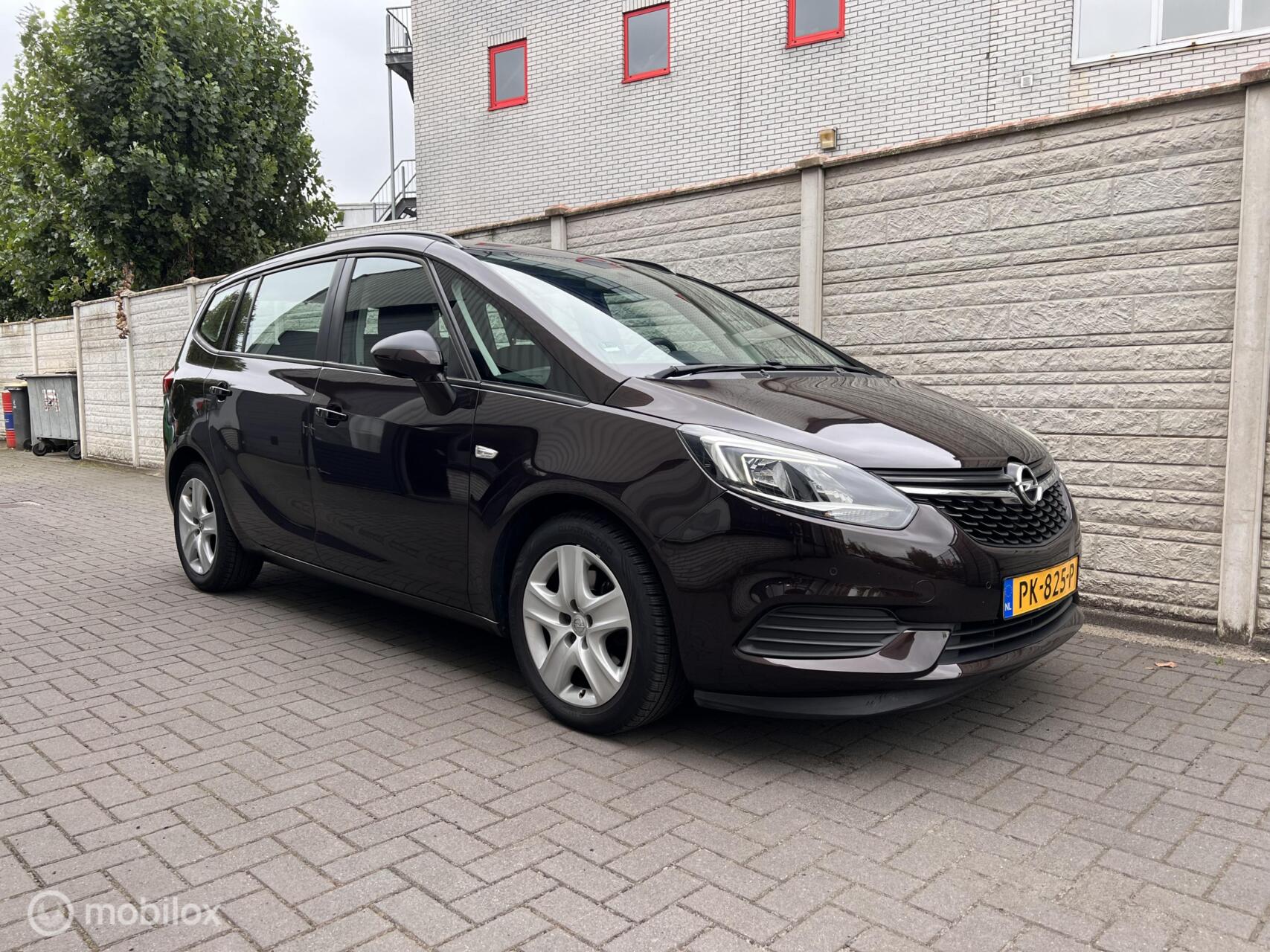 Opel Zafira 1.4 Turbo Online Edition 2017 - voorkant