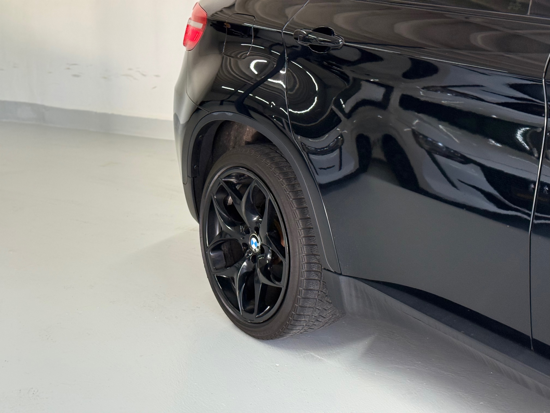 Foto van BMW X6 M50d