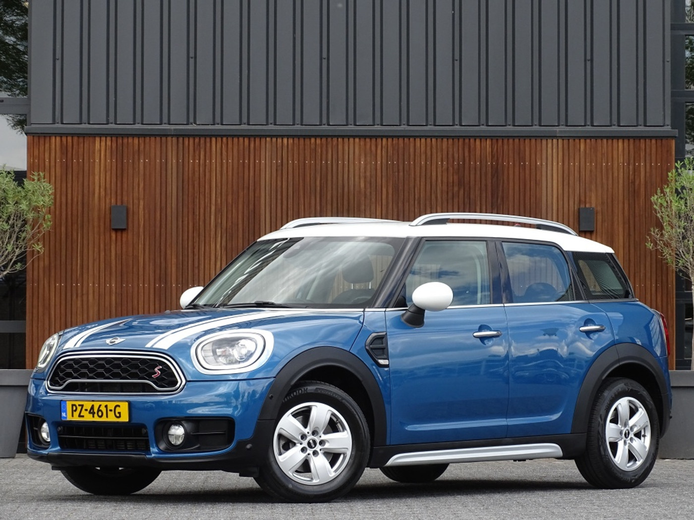 Foto van MINI COUNTRYMAN COOPER