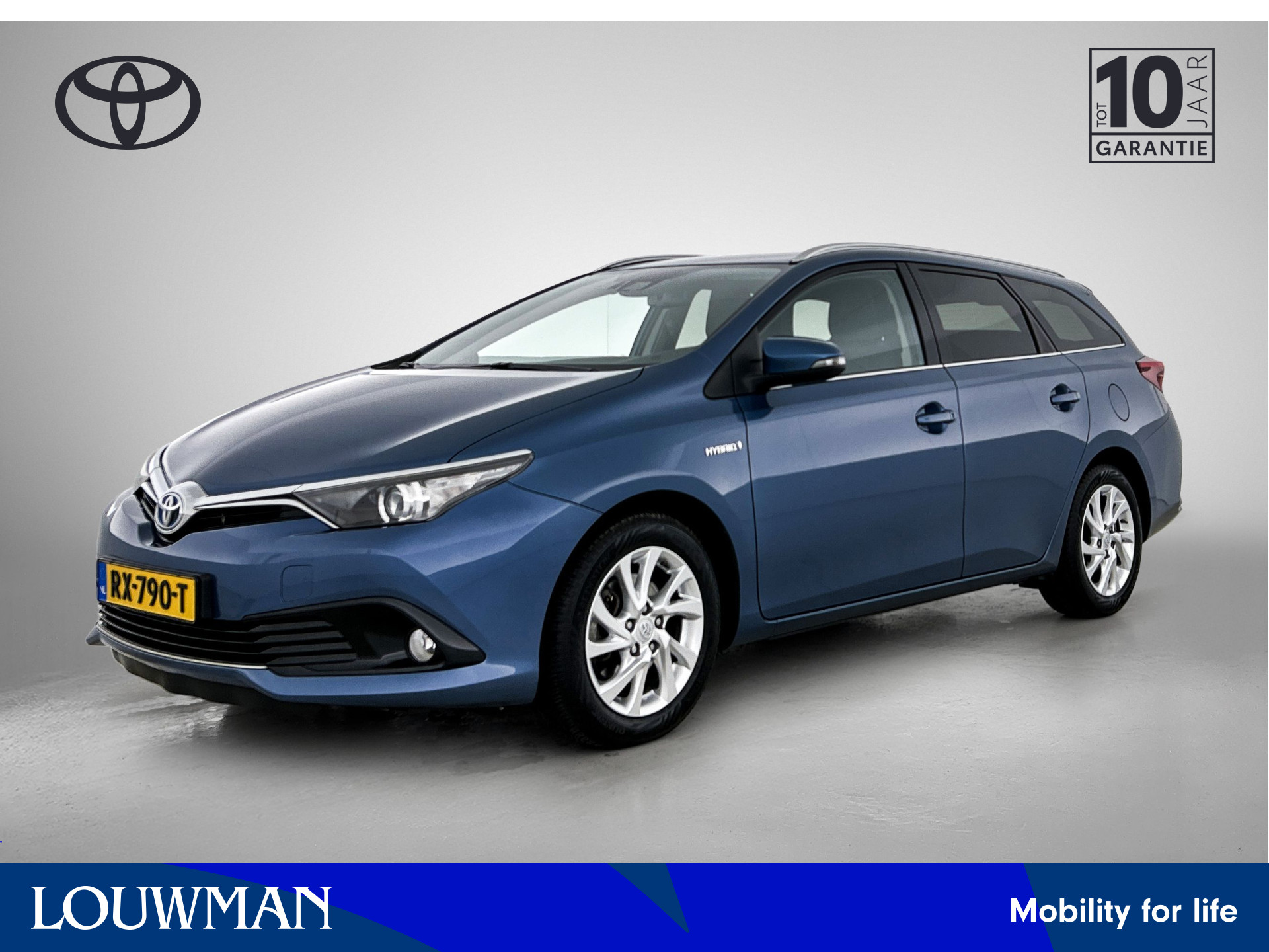 Toyota Auris 1.8 Hybrid Dynamic 2018 - voorkant